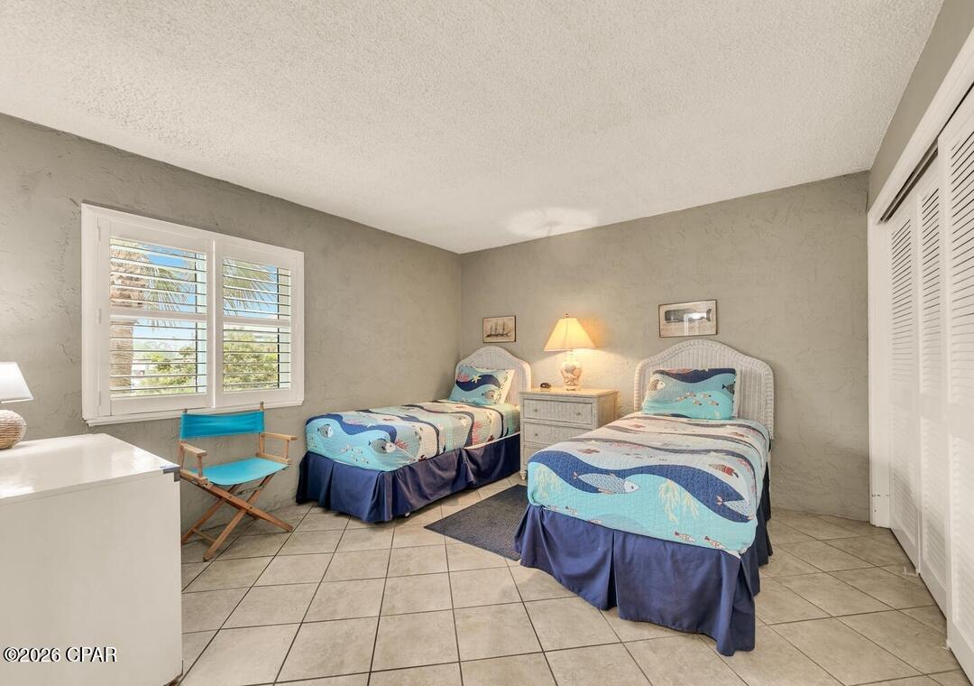 Image 18 For 8727 Thomas Drive C2