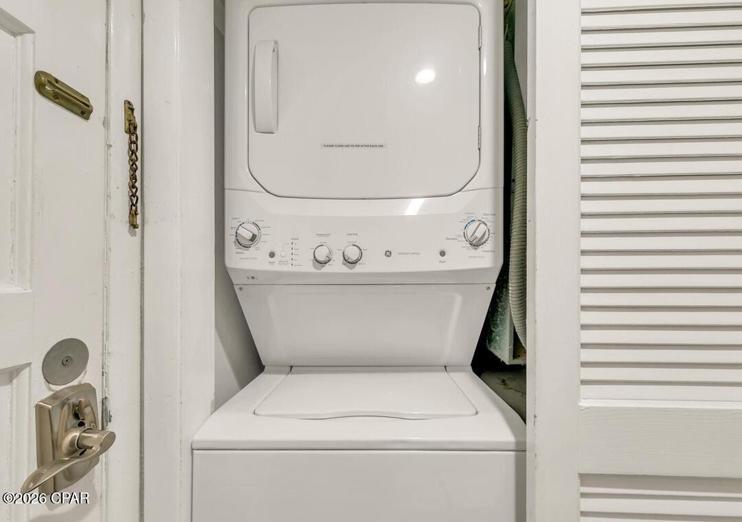 Image 21 For 8727 Thomas Drive C2