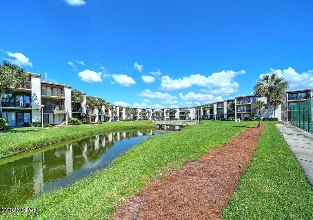 Image 24 For 8727 Thomas Drive C2