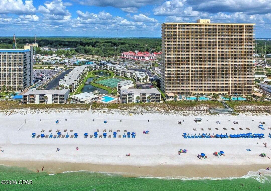 Image 27 For 8727 Thomas Drive C2