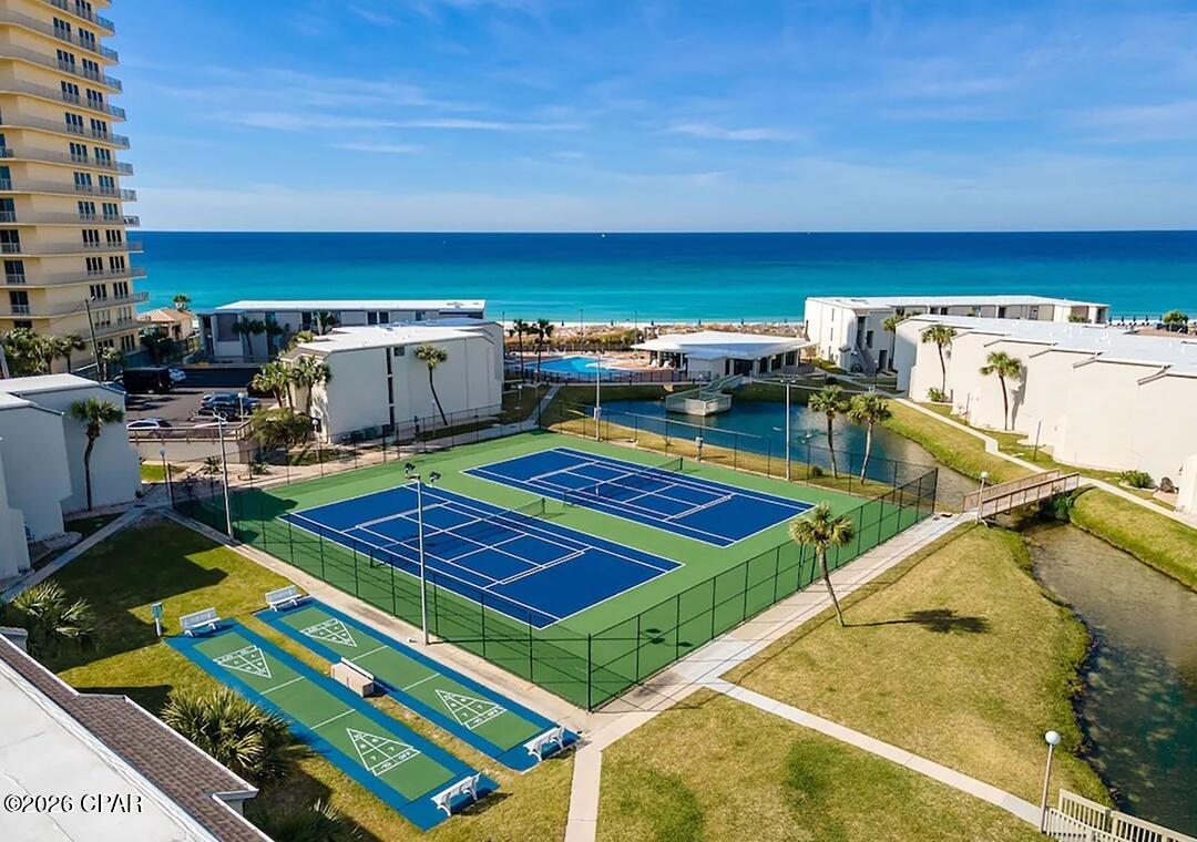 Image 32 For 8727 Thomas Drive C2