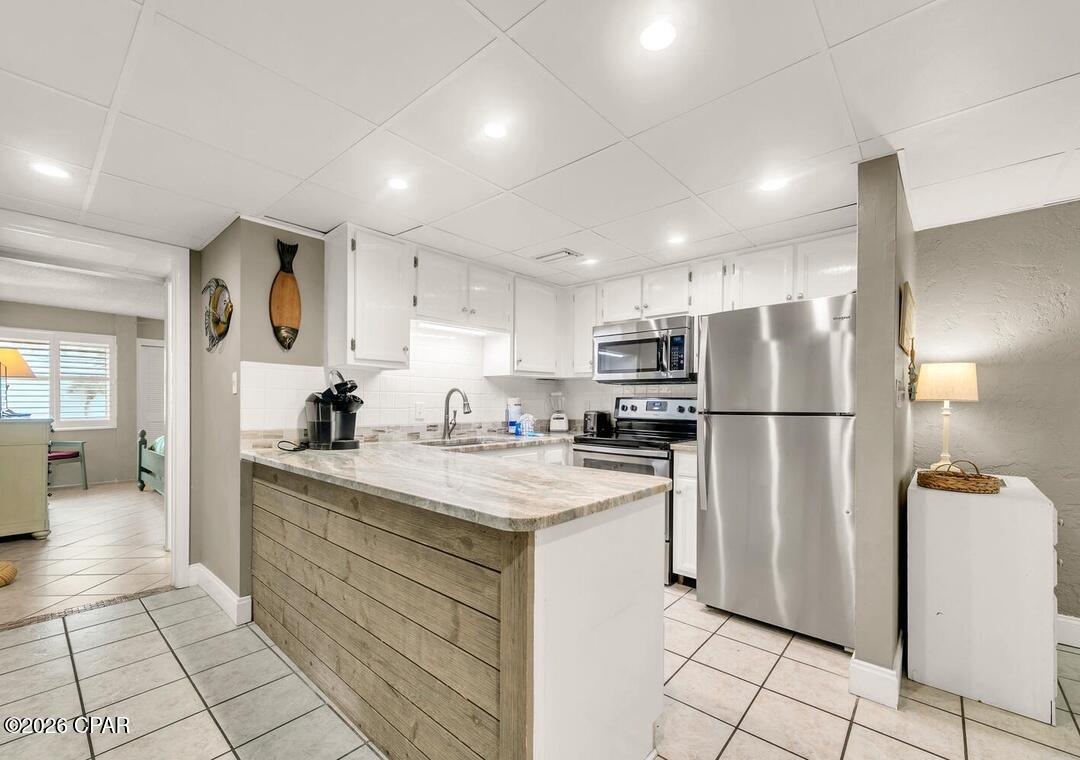 Image 6 For 8727 Thomas Drive C2