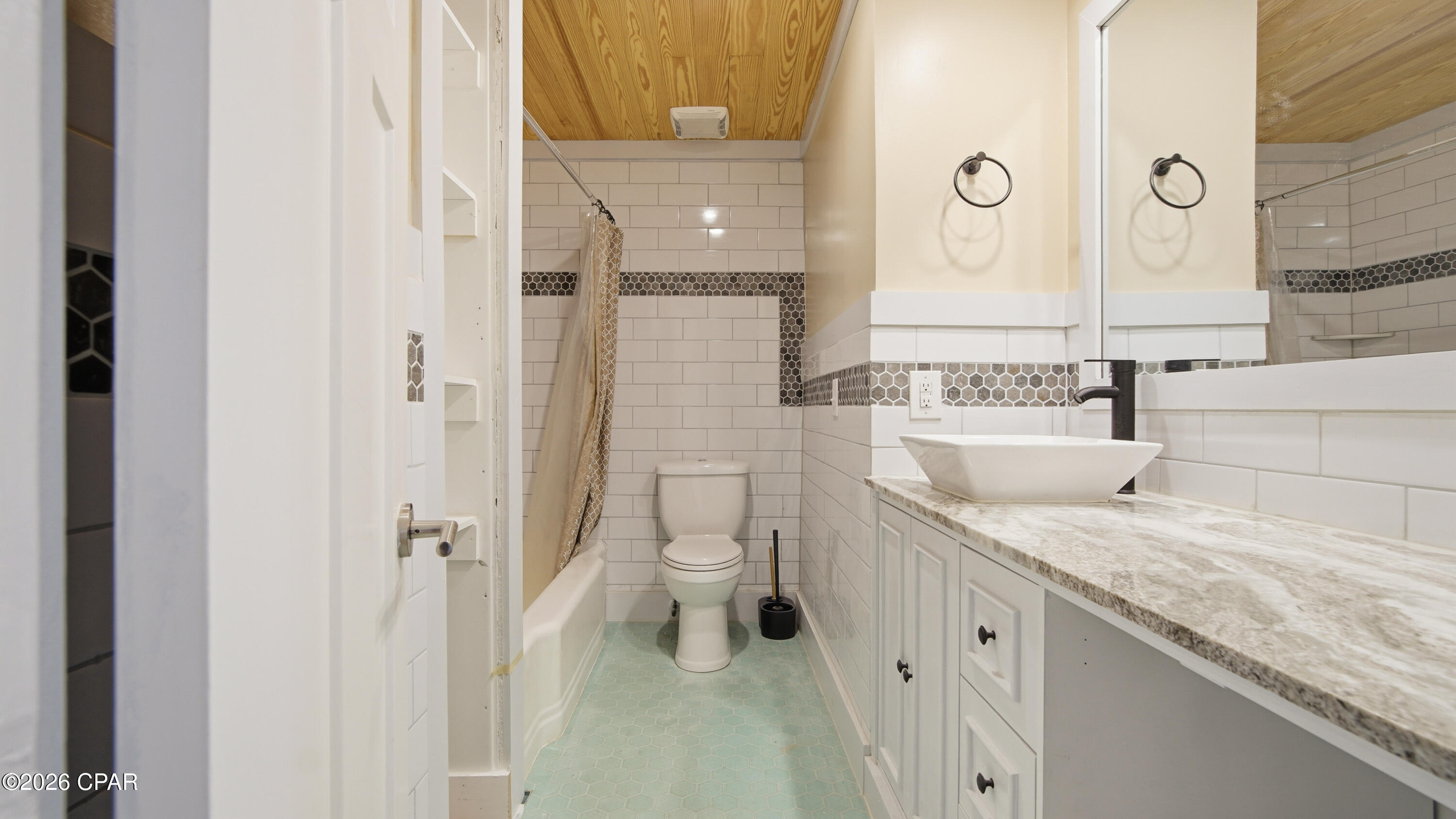 Image 16 For 1217 Buena Vista Boulevard