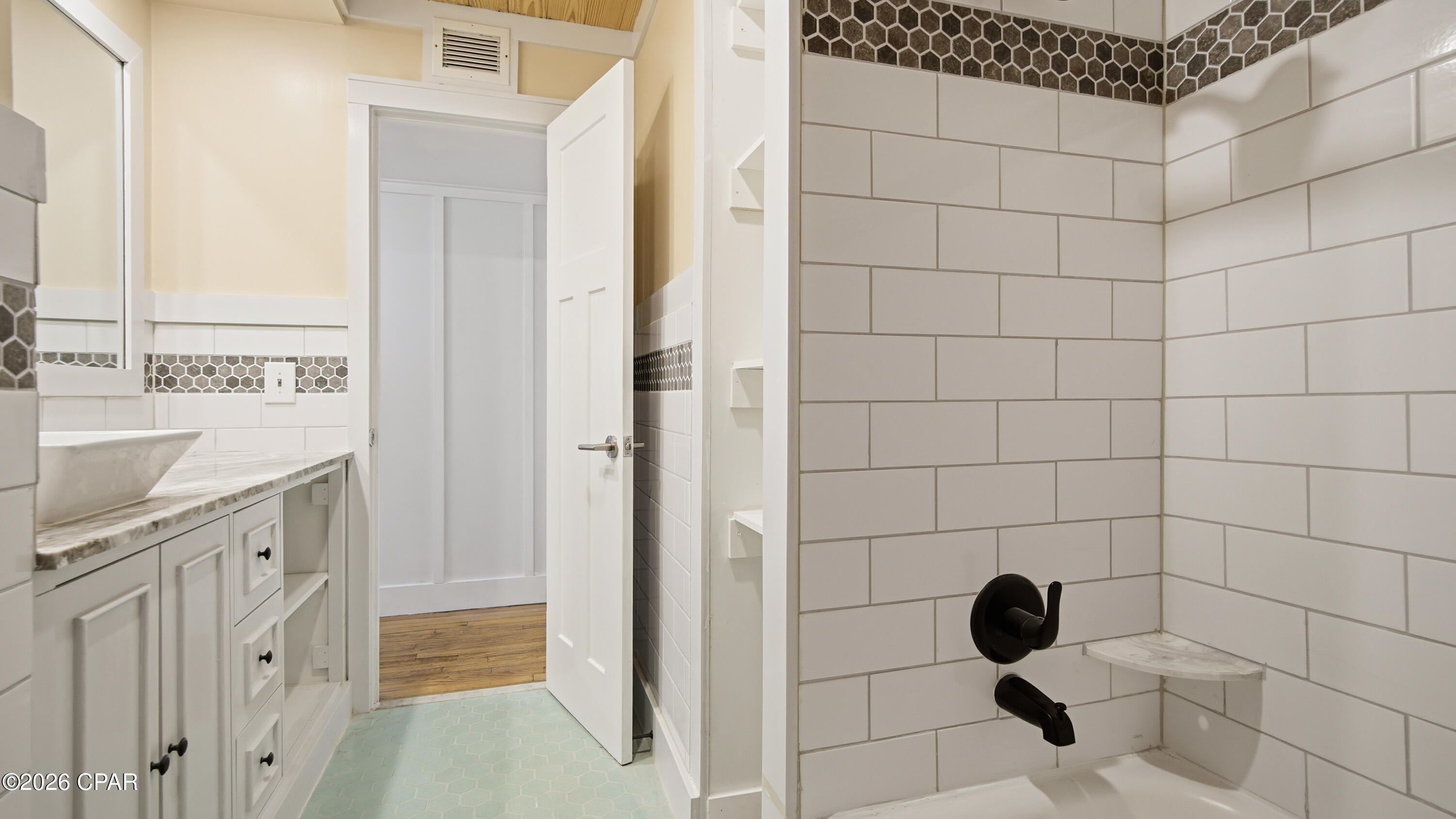 Image 22 For 1217 Buena Vista Boulevard