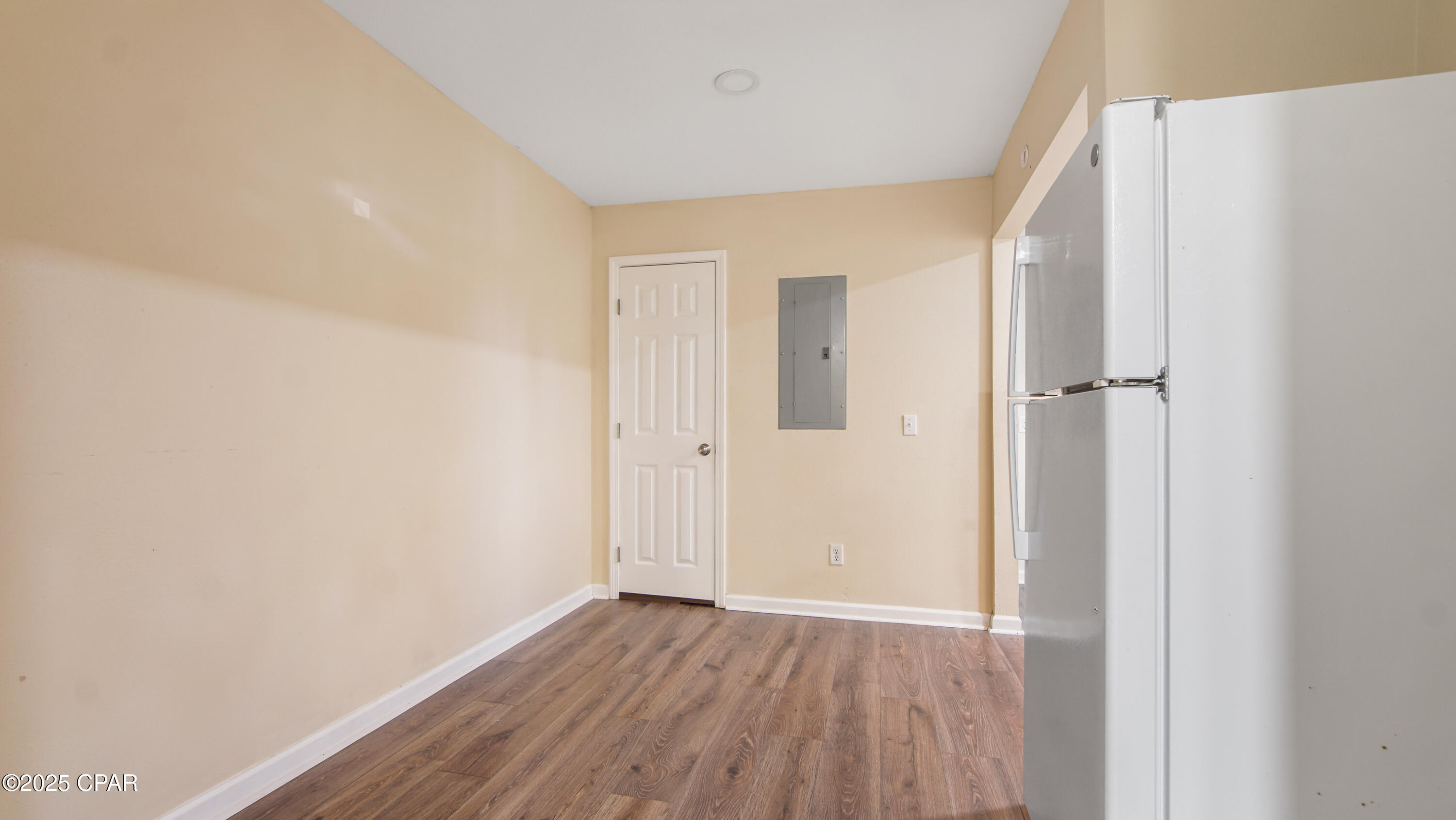 Image 12 For 2926 Baldwin Road A