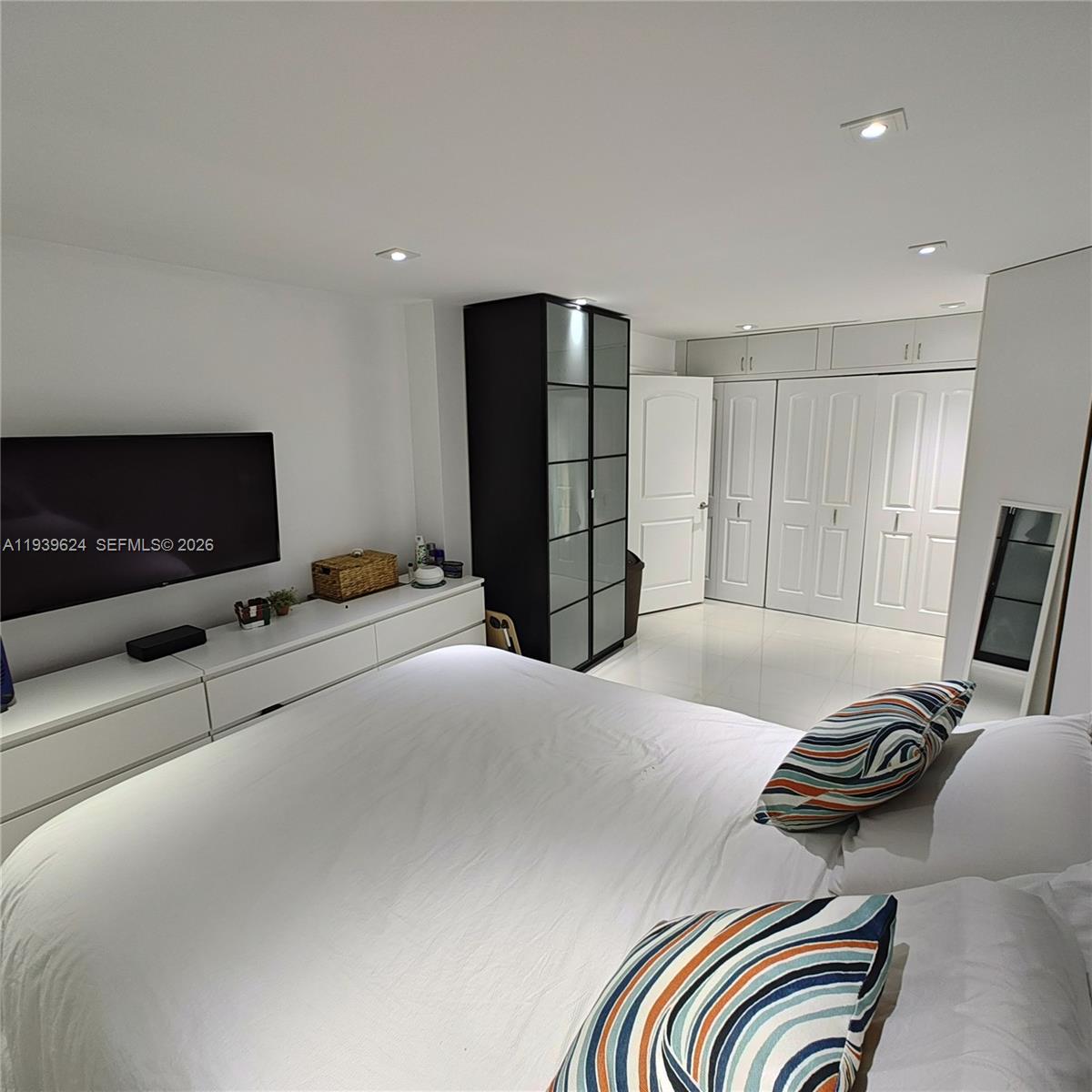 Commodore Plaza Condo