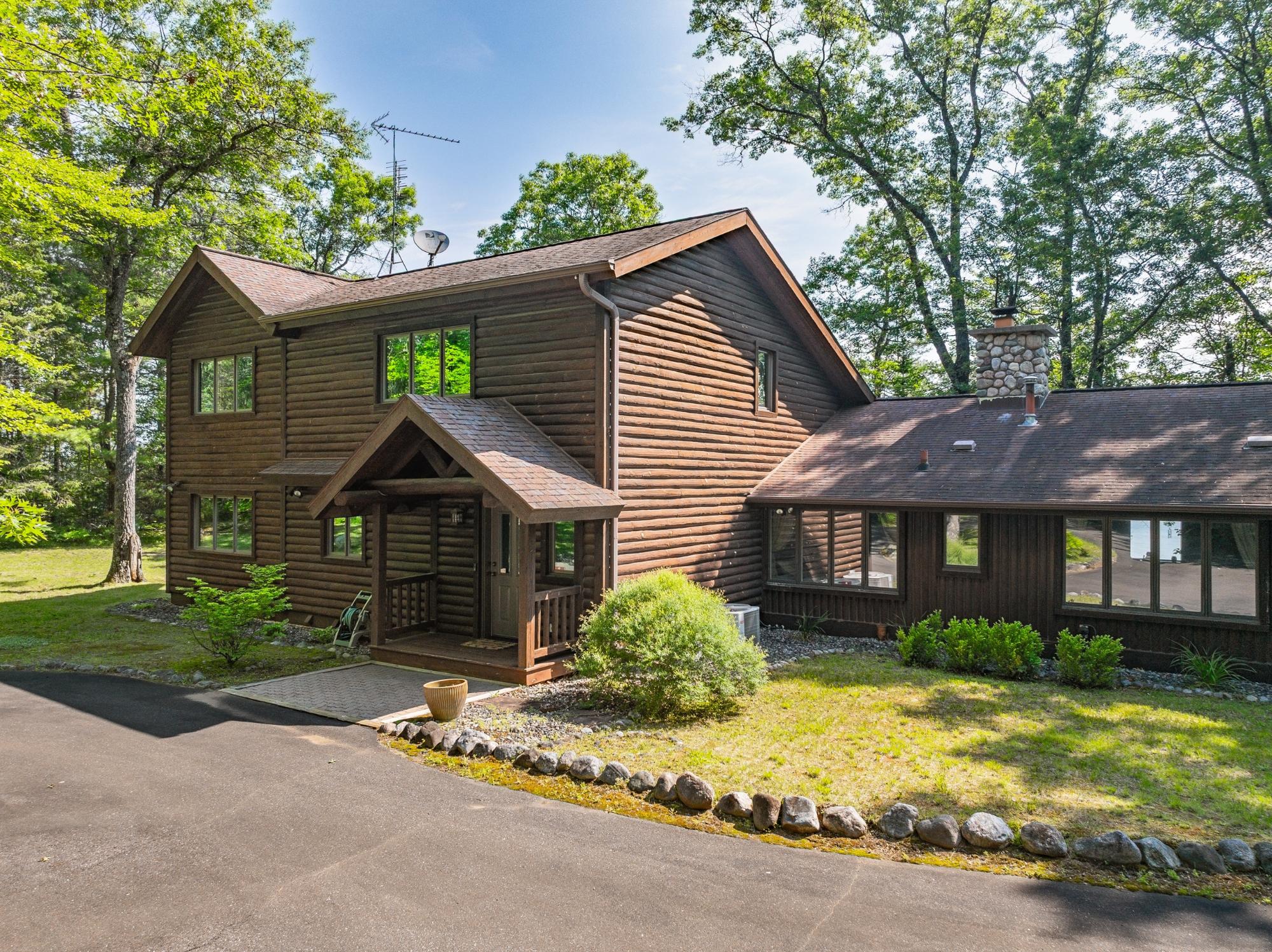 Crawling Stone Lake house picture