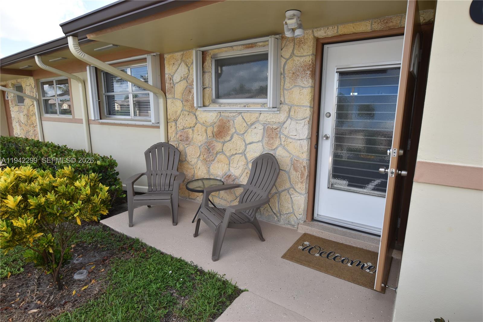 Cresthaven Villas 16 Cond