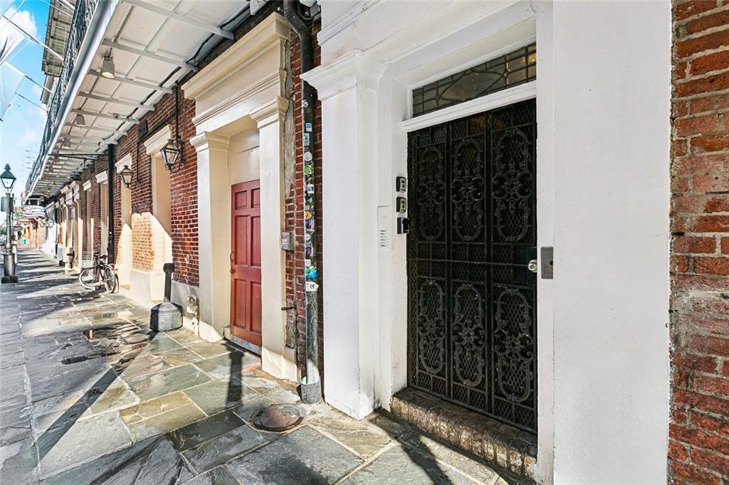 Homes for sale in New Orleans, LA | 727 Conti St #B, New Orleans, LA 70130 | MLS# 2537211