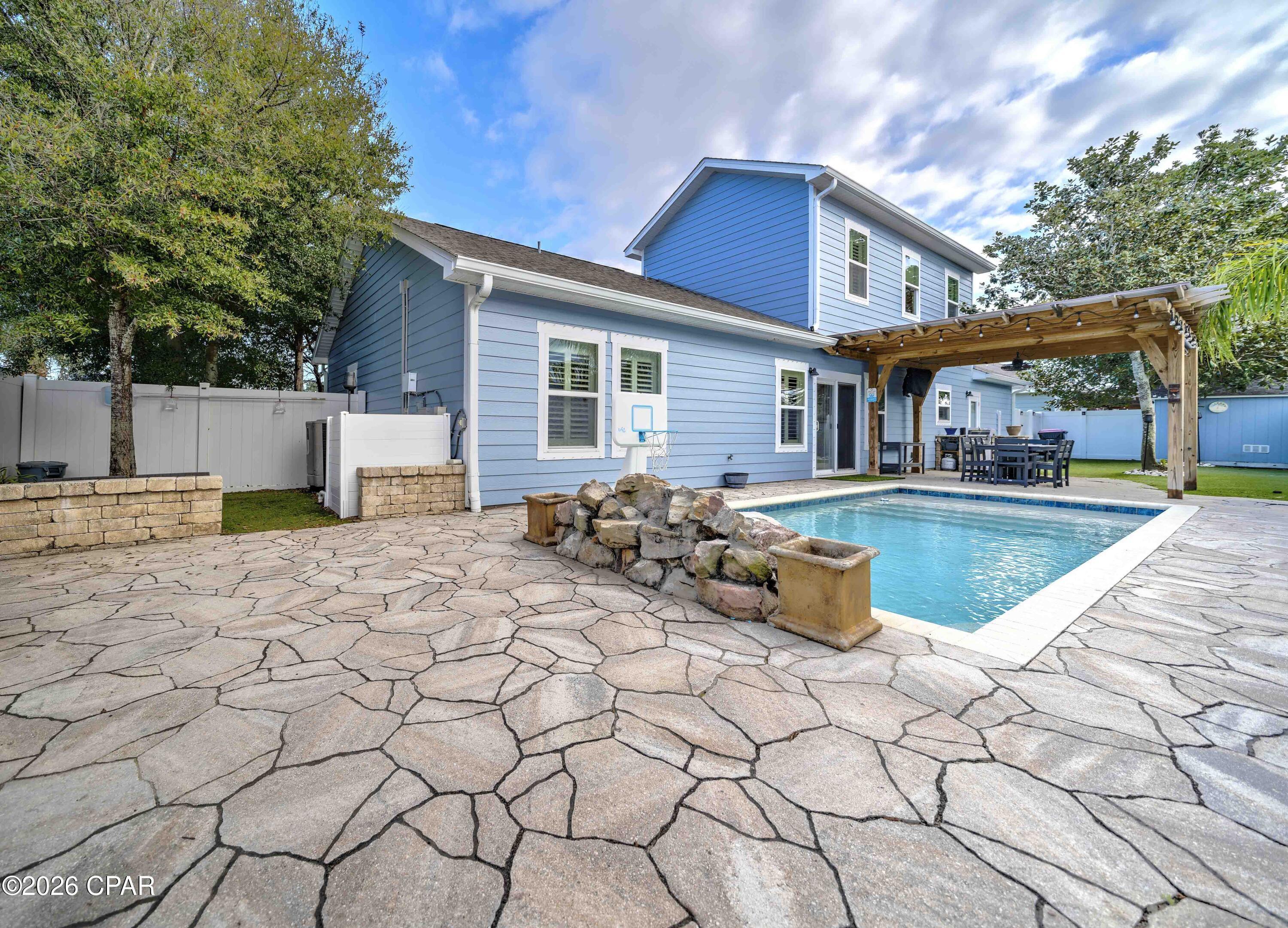 Image 6 For 200 Wiregrass Lane