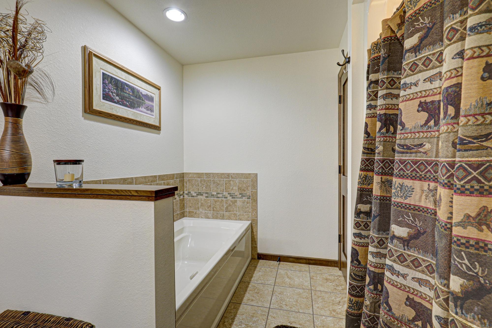 Lake Nokomis Property 2244 River Rd Photo 19