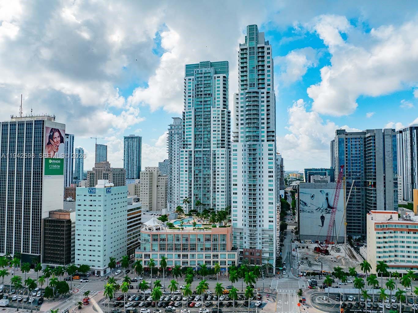 Vizcayne South Condo