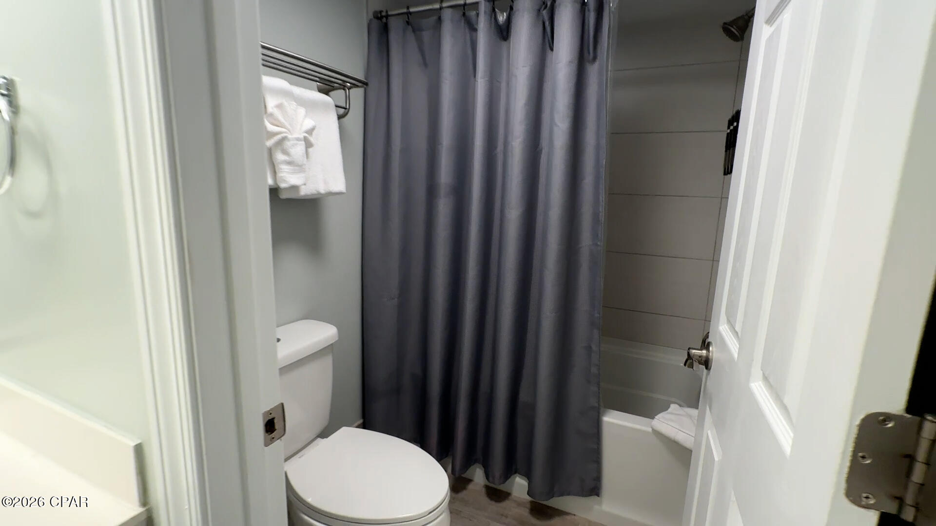 Image 12 For 7205 Thomas Drive E-605