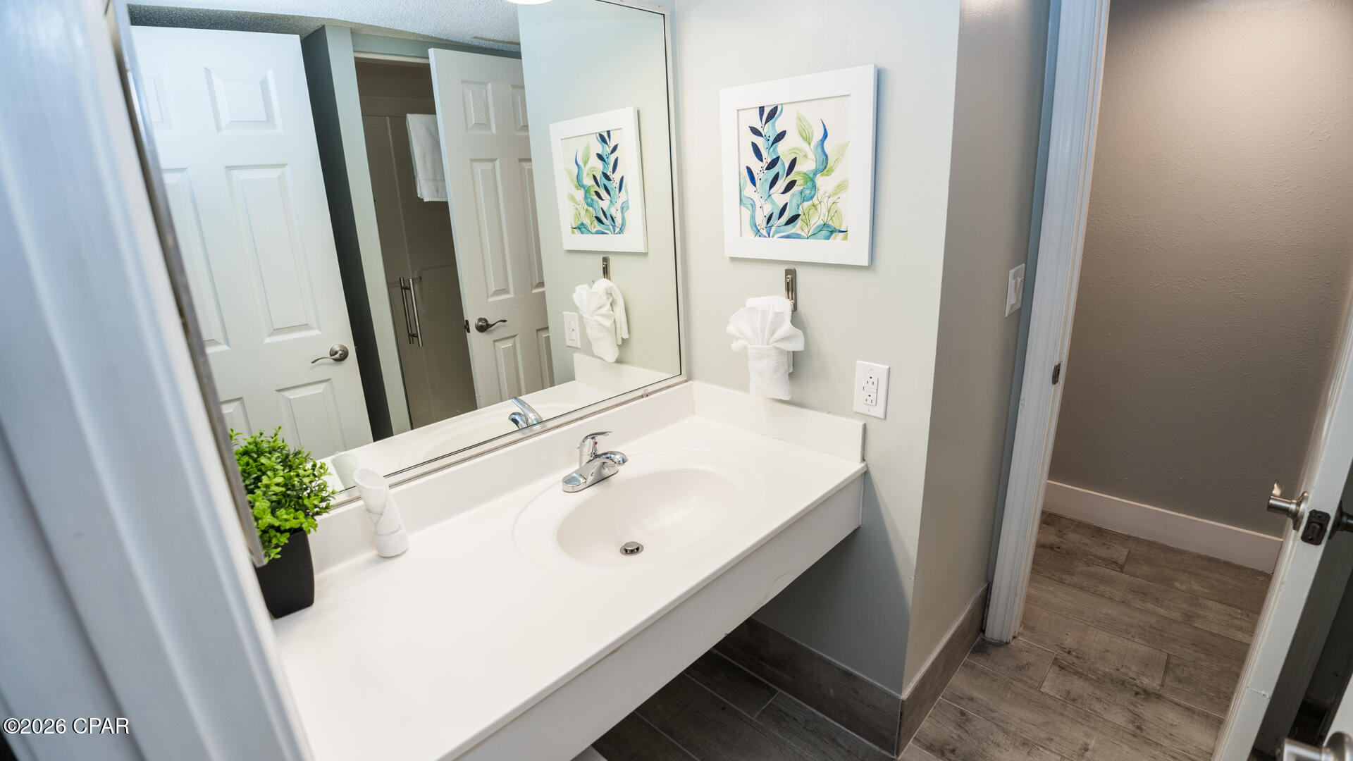 Image 14 For 7205 Thomas Drive E-605