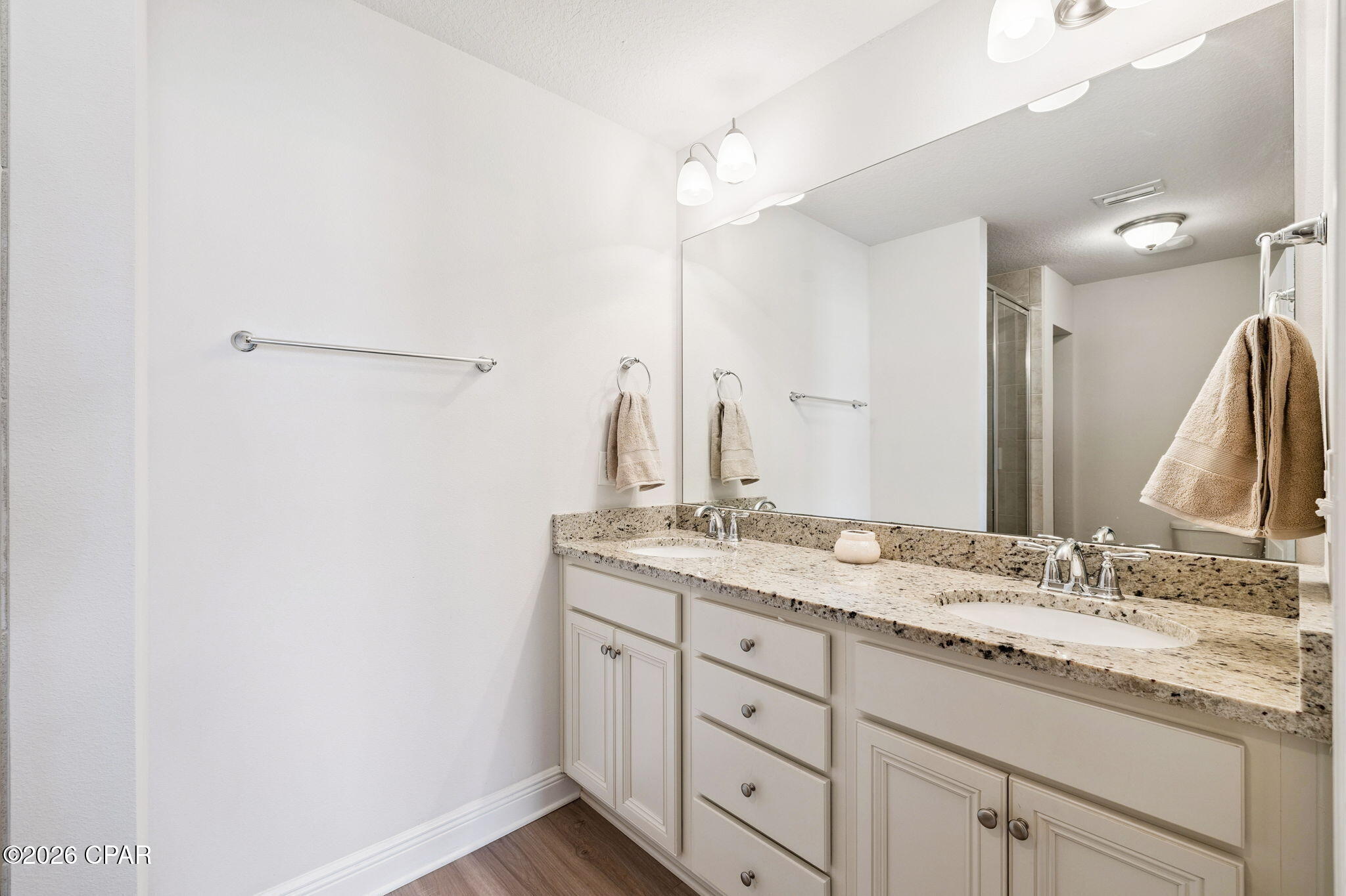 Image 15 For 102 Angel Falls Lane