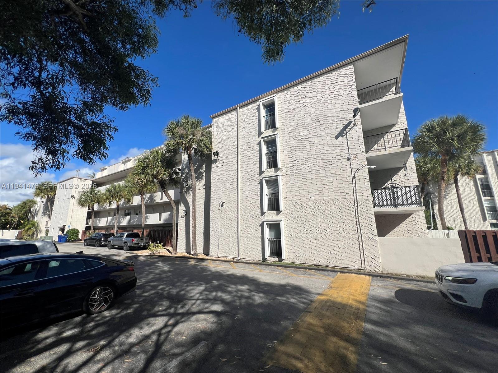 Dadeland Grove Condo