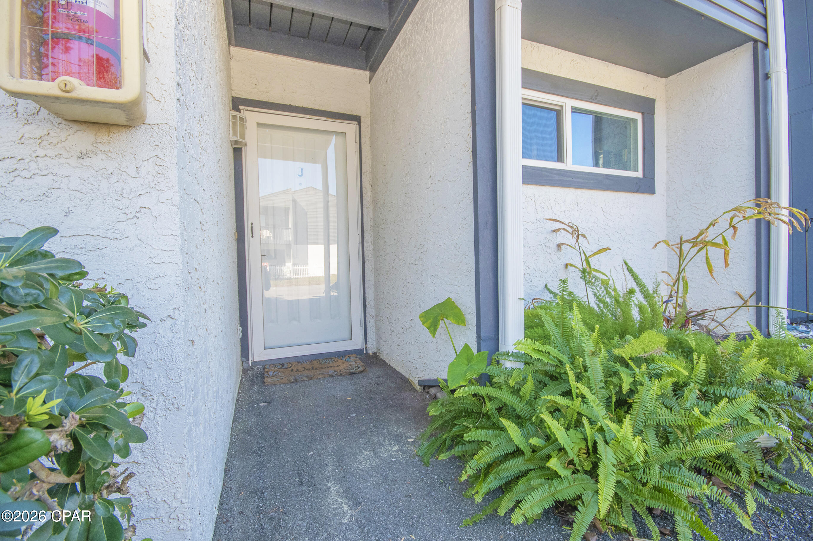 Image 1 For 7125 Lagoon Drive J