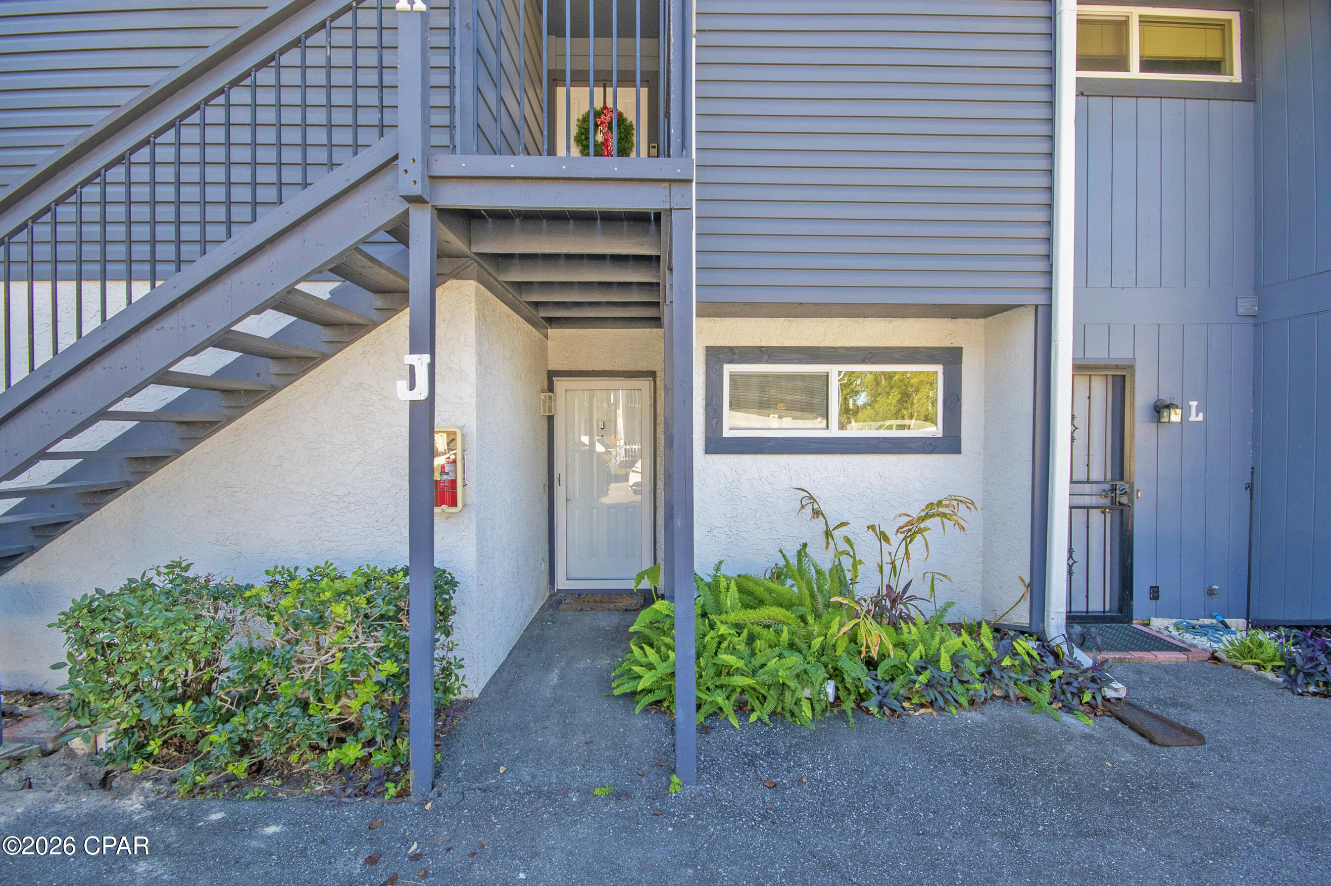 Image 2 For 7125 Lagoon Drive J