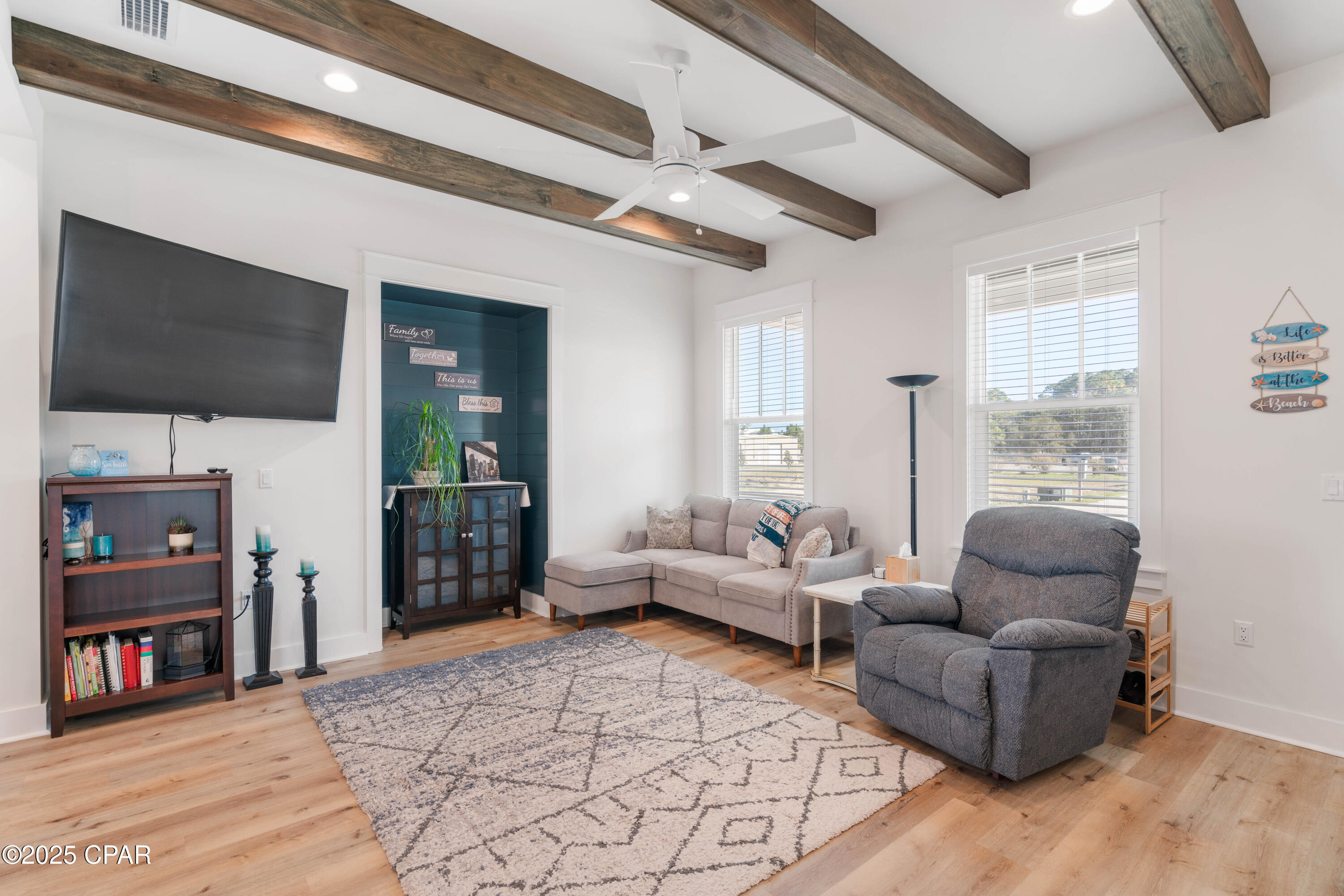 Listing photo id 14 for 108 Charleston Court