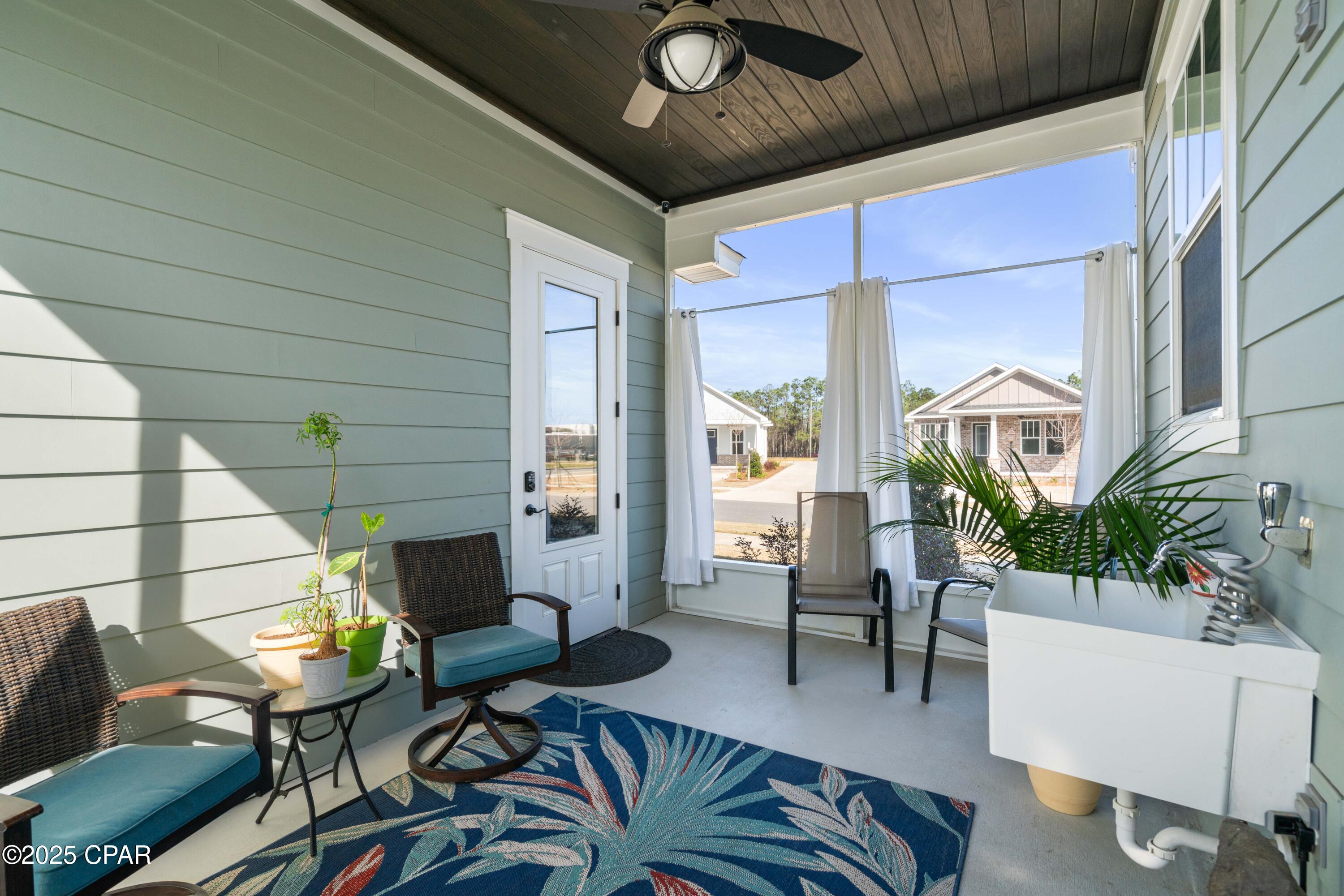 Listing photo id 24 for 108 Charleston Court