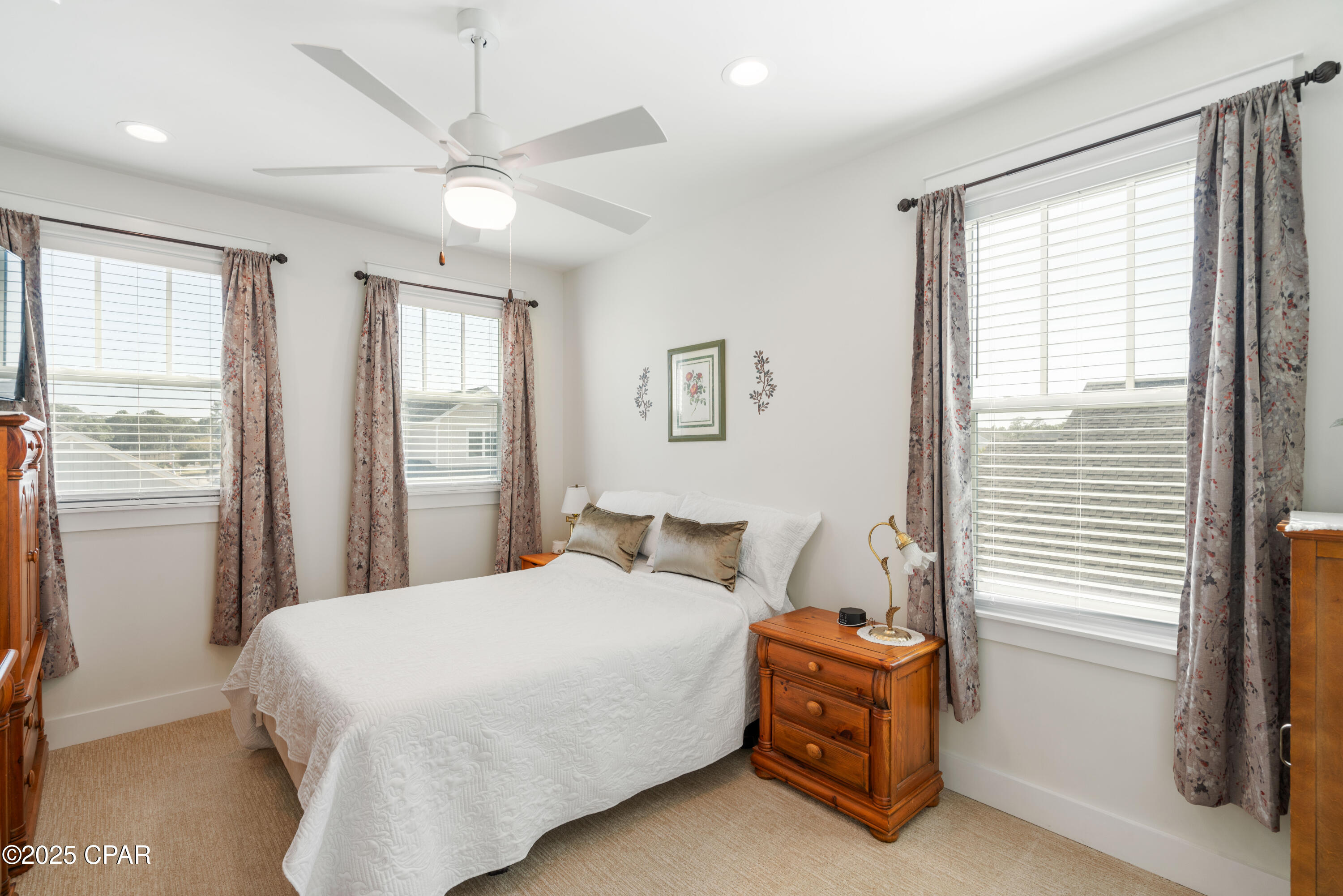 Listing photo id 34 for 108 Charleston Court