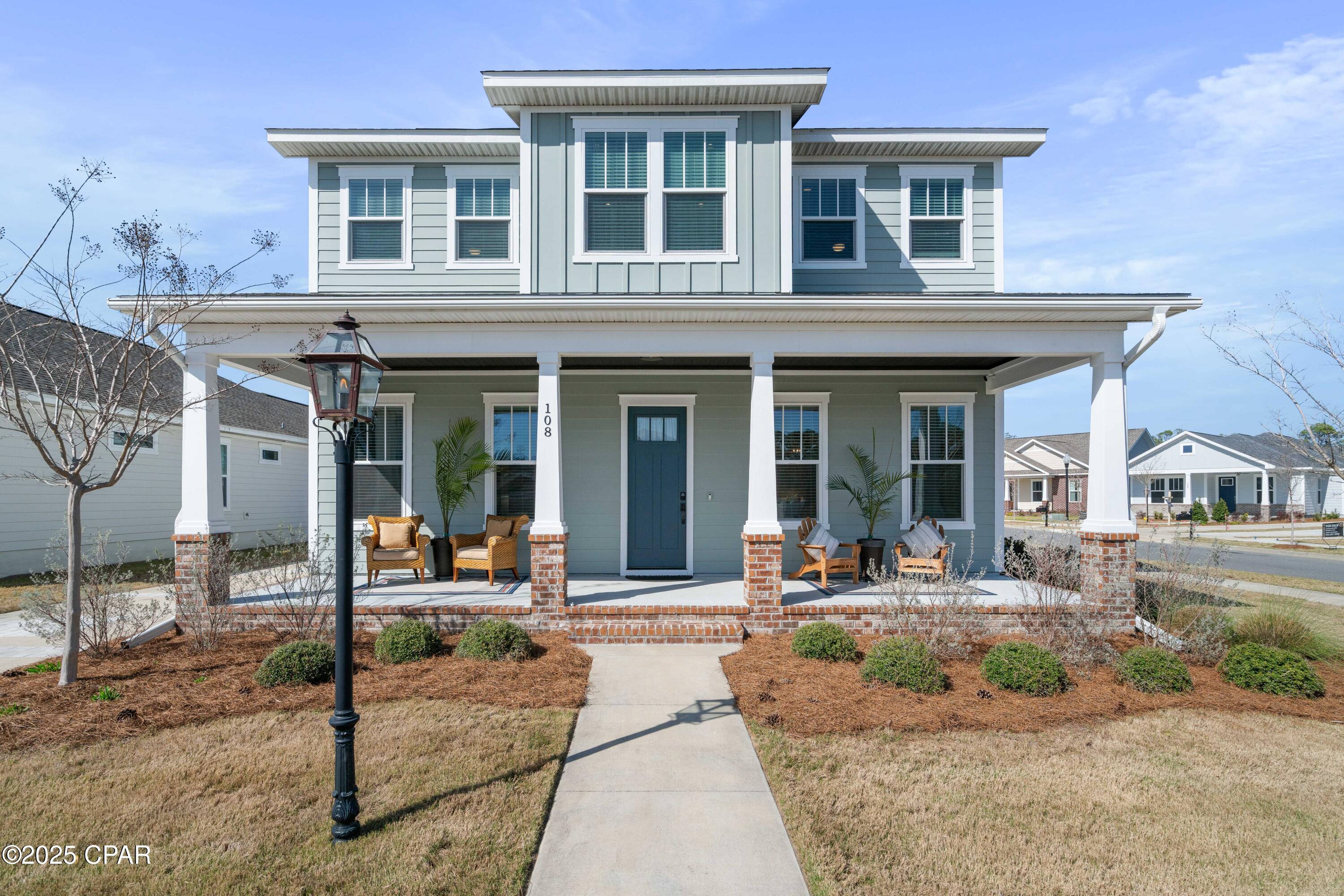 Listing photo id 6 for 108 Charleston Court