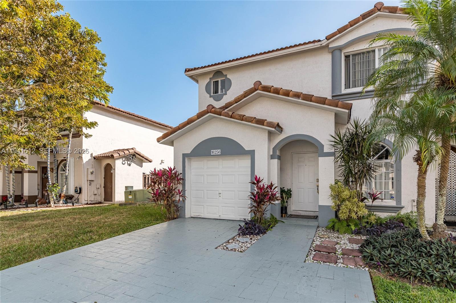 Monaco Estates At Kendall