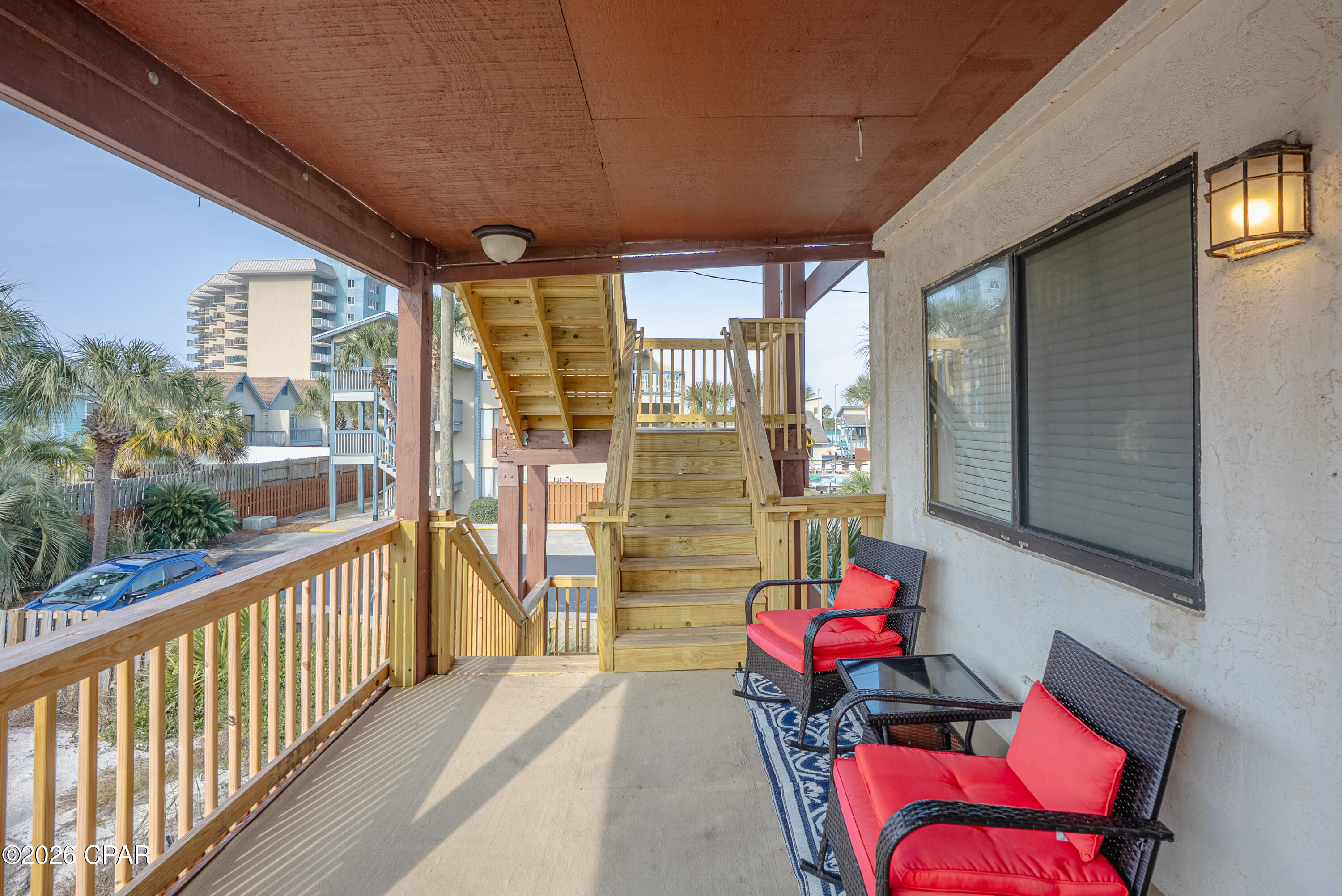 Listing photo id 31 for 4114 Holiday Drive 18