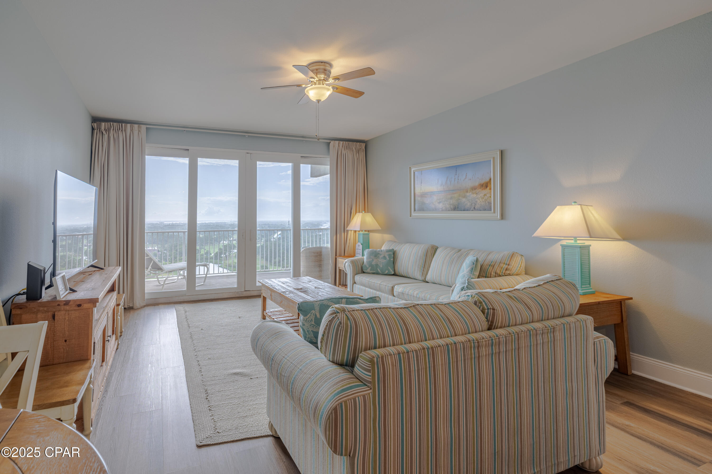 Image 10 For 9902 Thomas Drive 1831