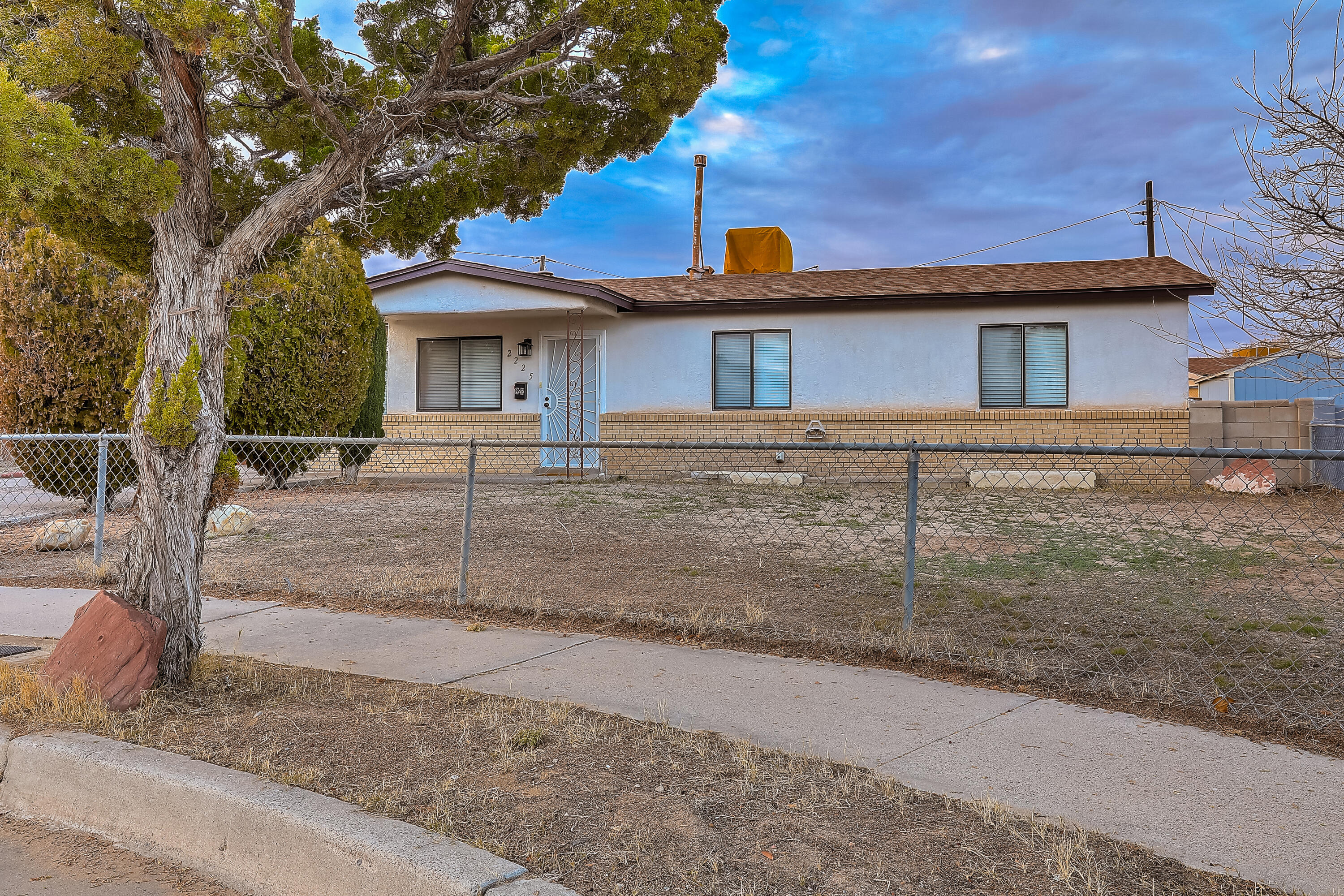 2225 Ana Court, Albuquerque NM 87120