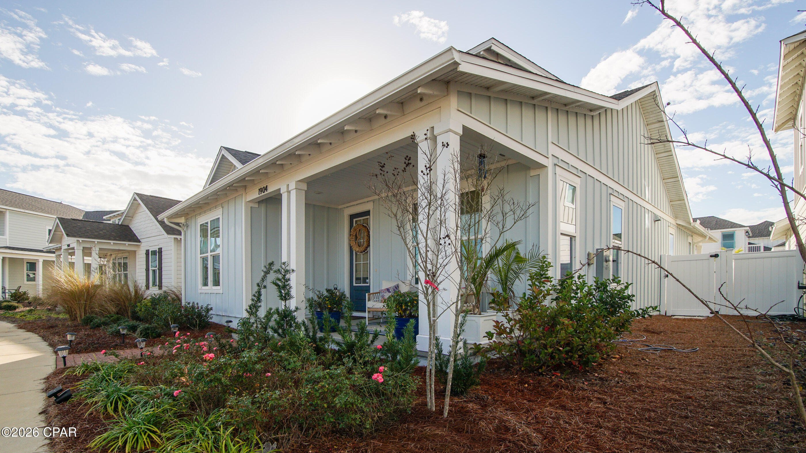 Listing photo id 3 for 1904 Royal Tern Street