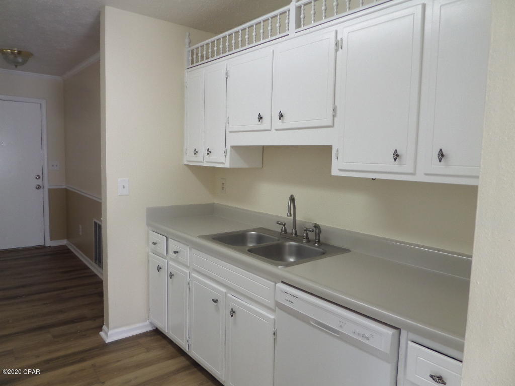 Image 6 For 3727 Greentree Place