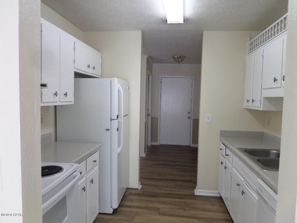 Image 7 For 3727 Greentree Place