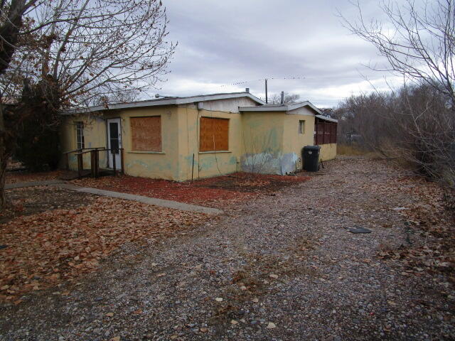 Homes for sale in Albuquerque, NM | 2618 Cuatro Milpas Rd Sw, Albuquerque, NM 87105 | MLS# 1096591