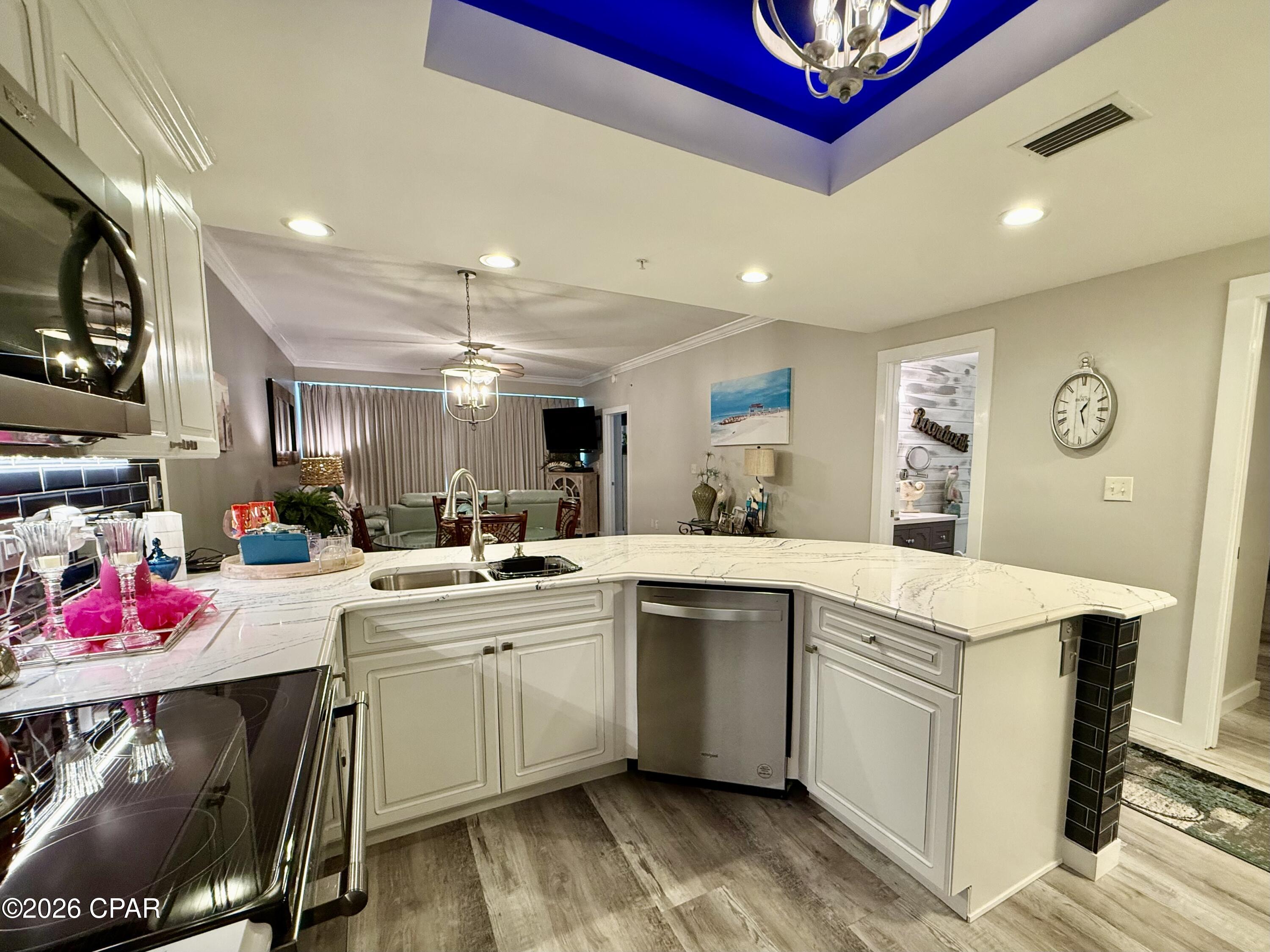 Image 23 For 9450 Thomas Drive 702b