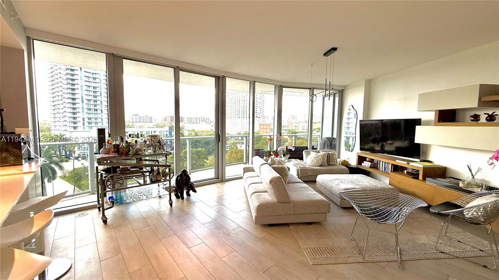 Condo for Sale in Miami, FL