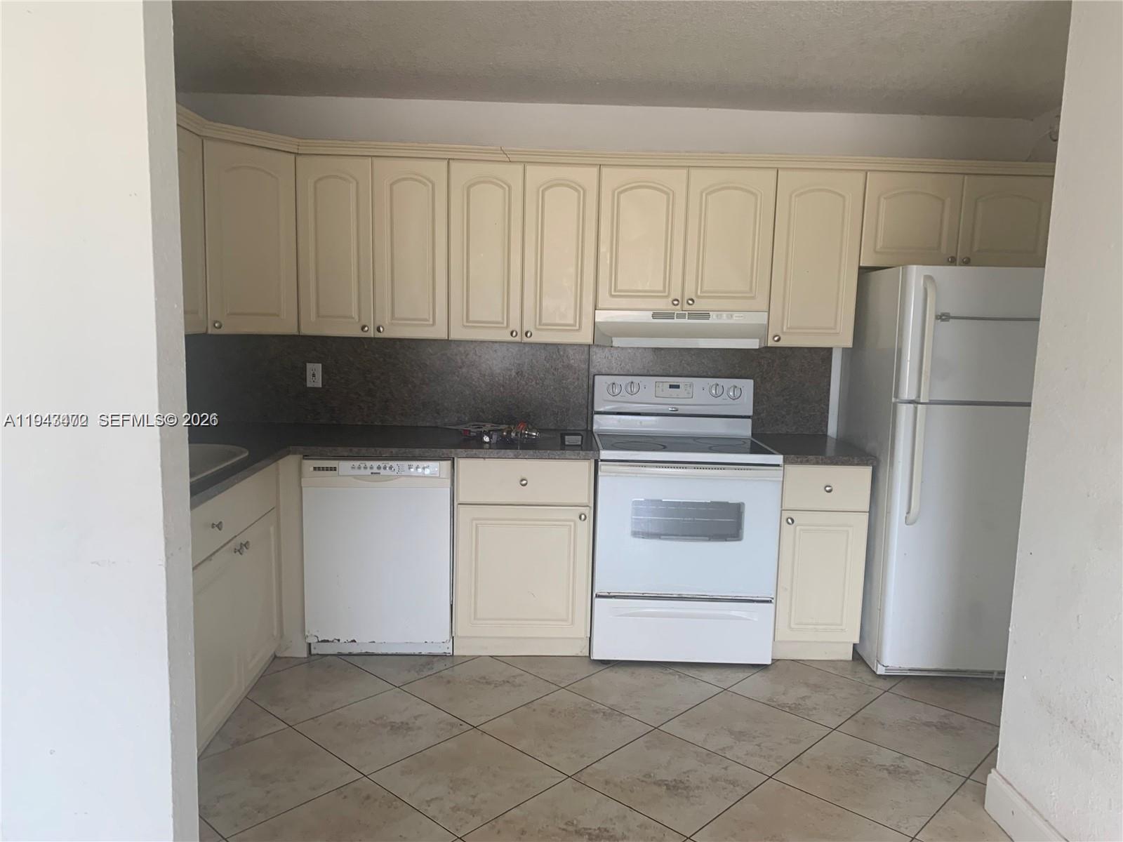 Naranja Lakes Condo No 5