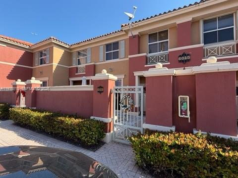 The Gates At Doral Isles