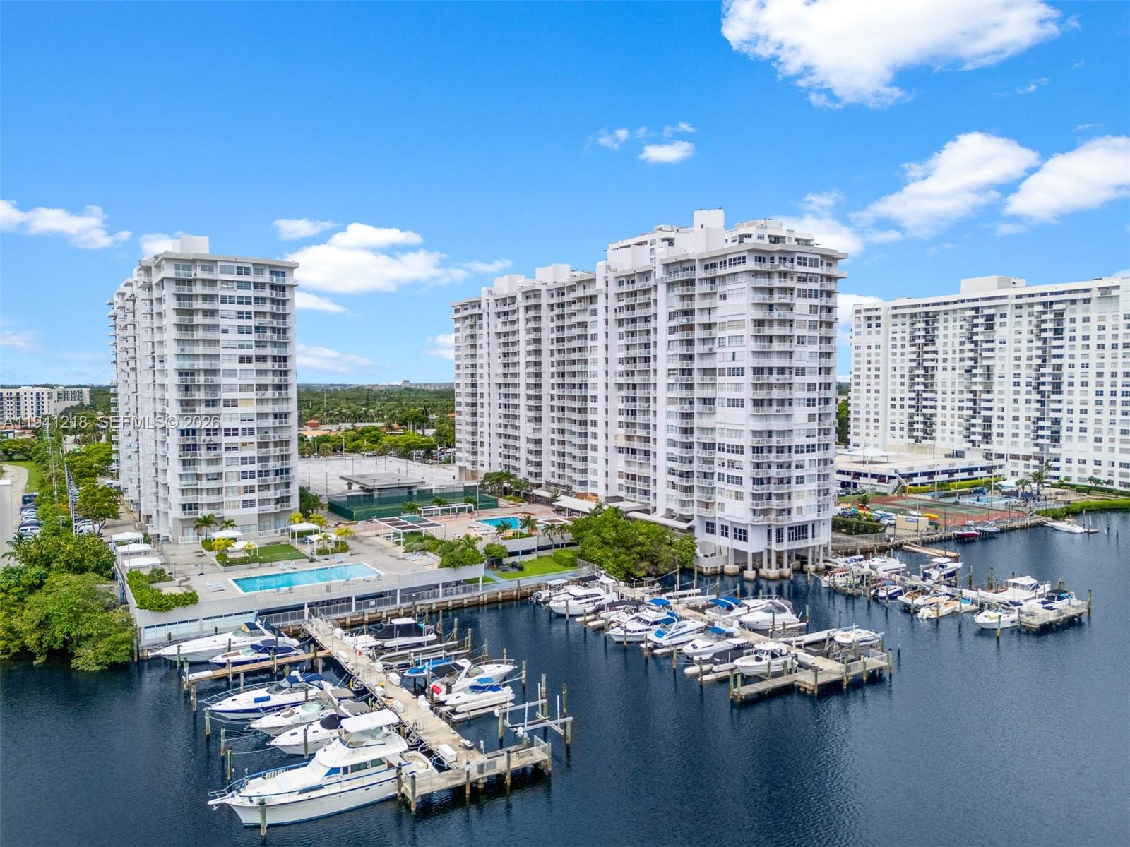 18041 Biscayne Blvd *BOAT SLIP & UNIT* Unit 1605, Aventura, Florida 33160