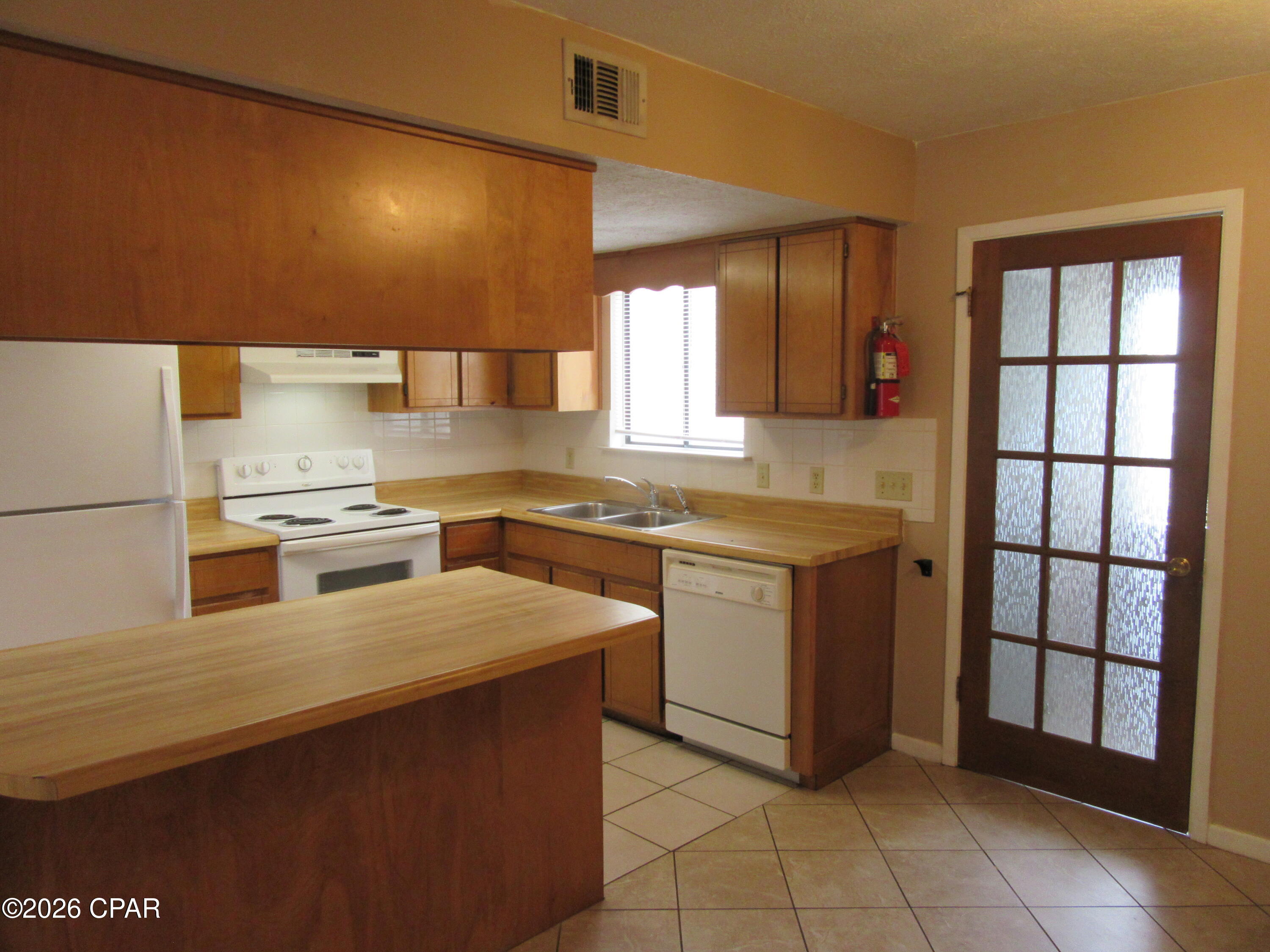 Image 7 For 830 West Street