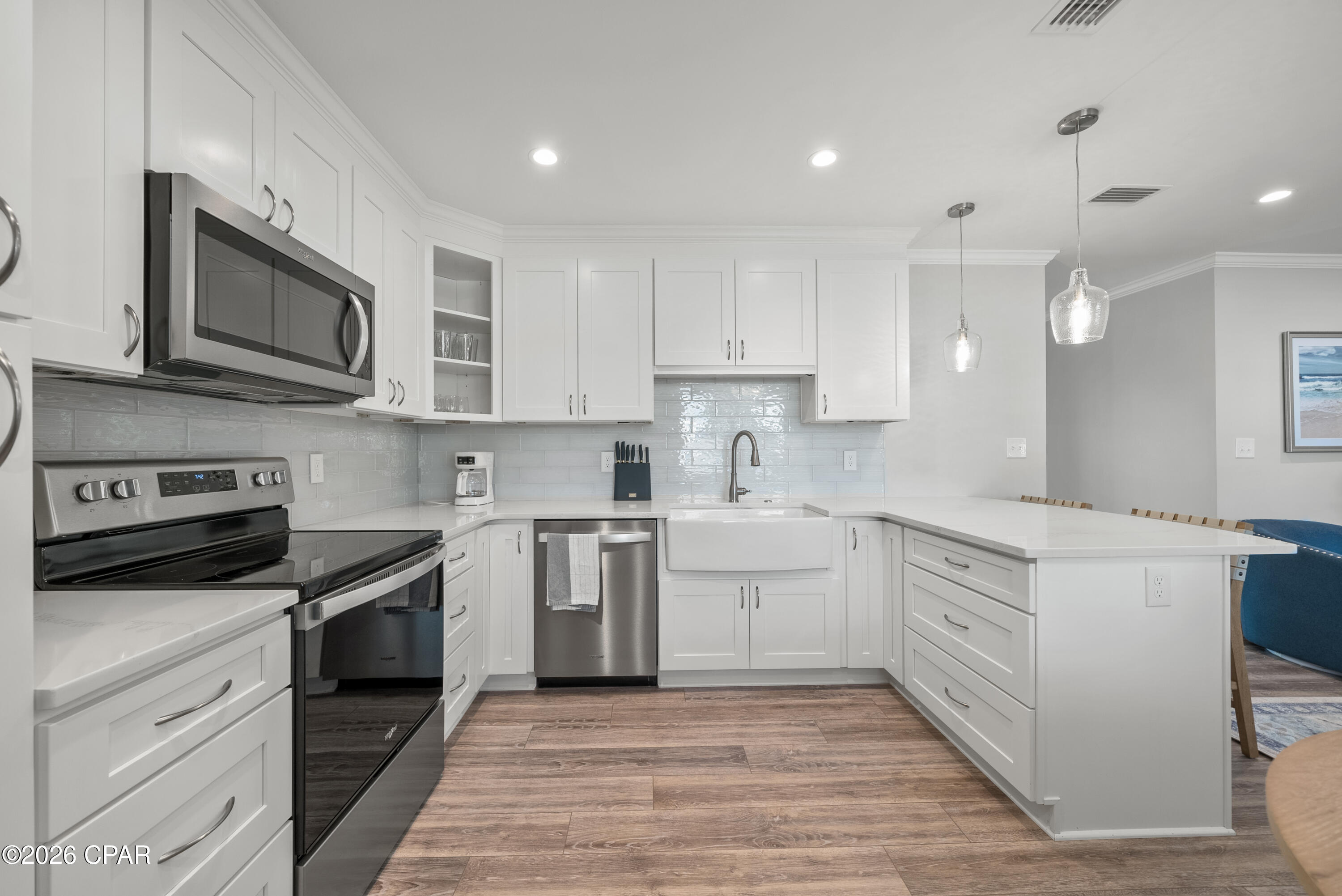 Image 2 For 121 Lakeside Circle Unit A