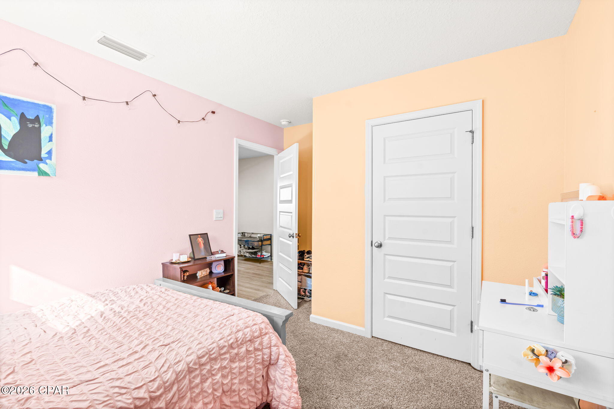 Listing photo id 32 for 270 Boggy Creek Way