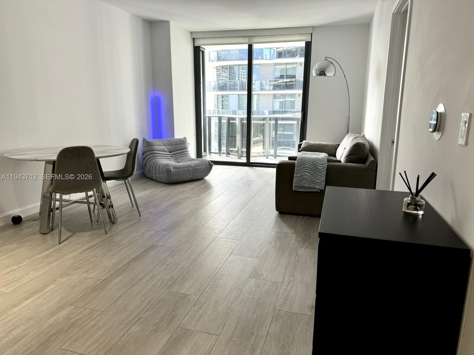 Brickell Heights East Con