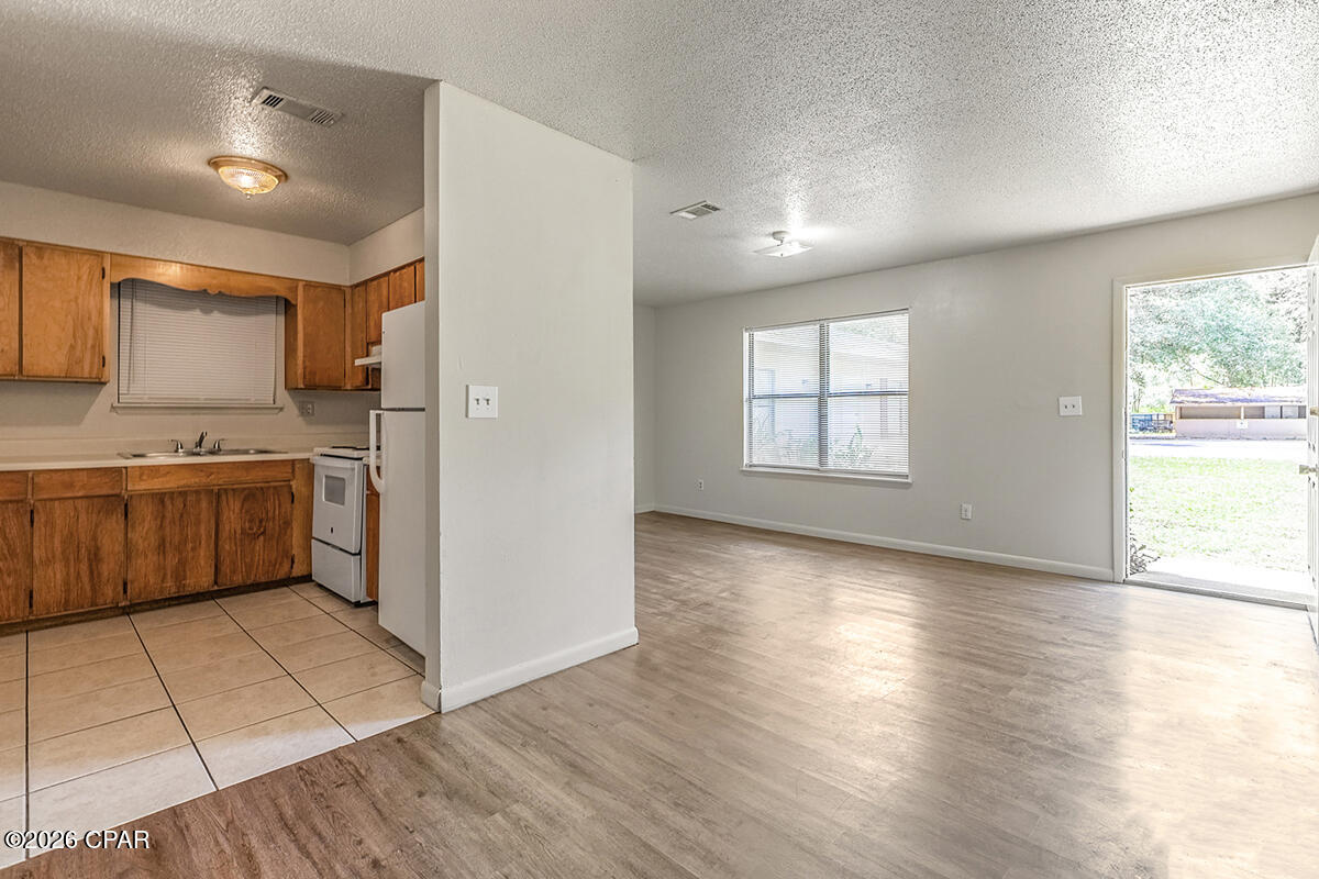 Image 16 For 125 Davis Lane