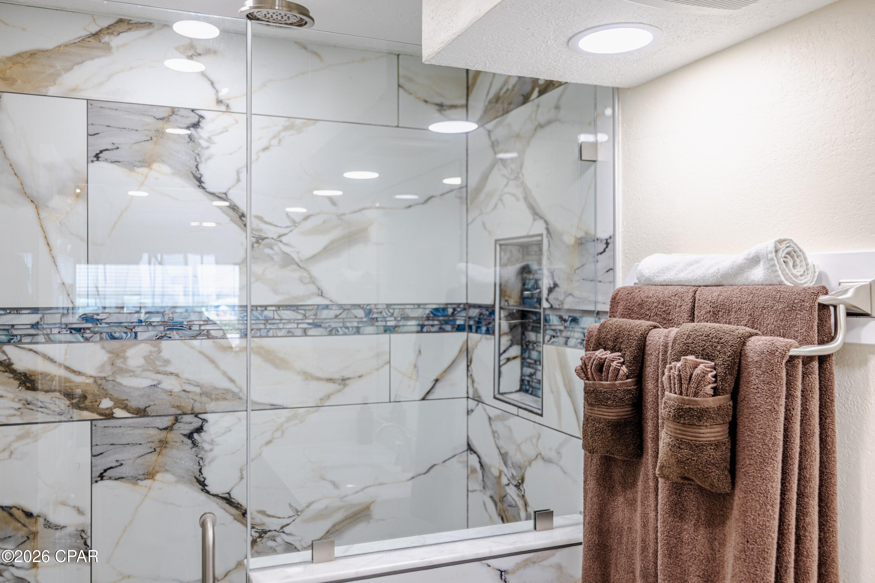 Image 11 For 15617 Front Beach Road C25