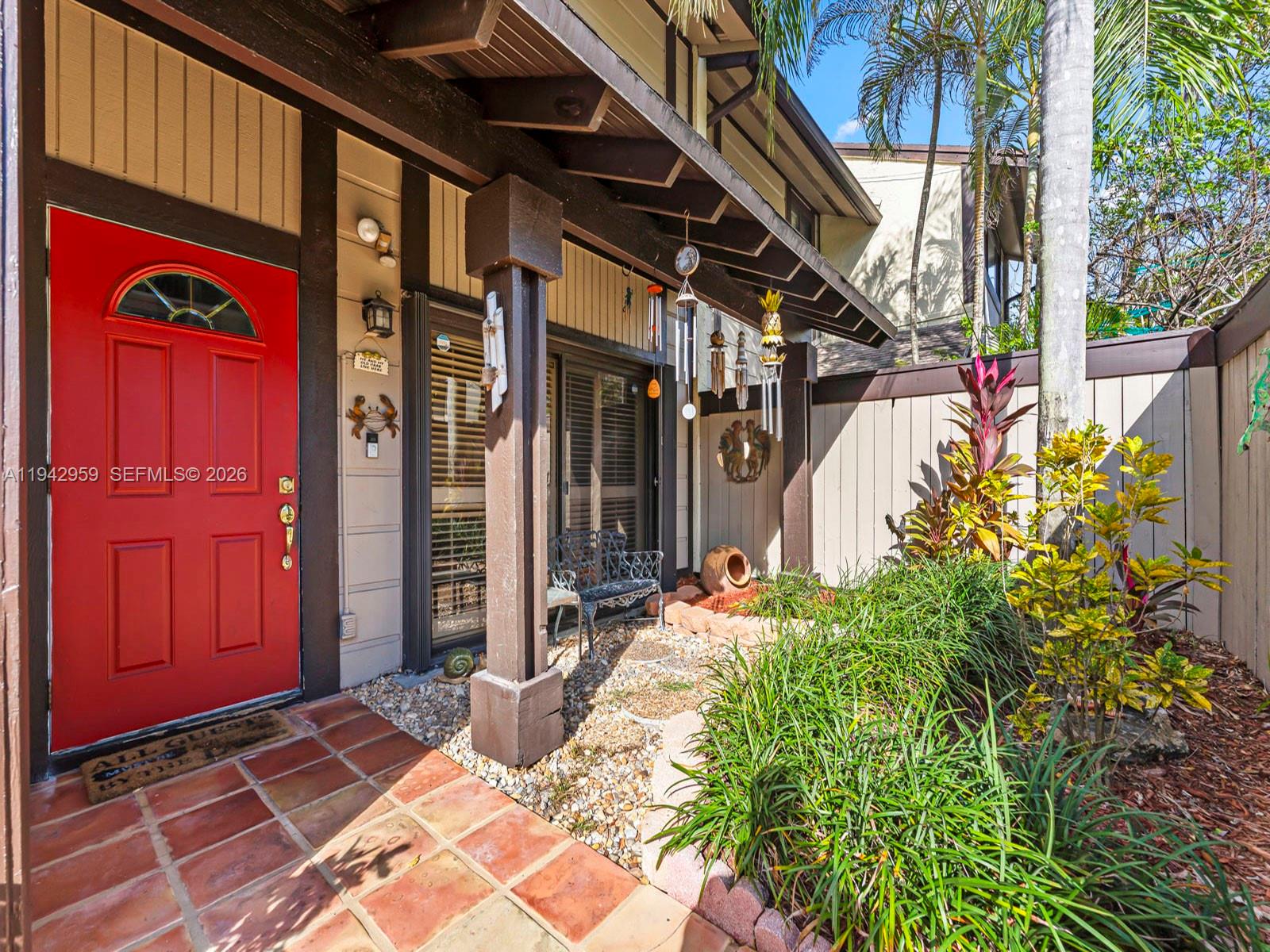 Briar Bay Townhouse Estat