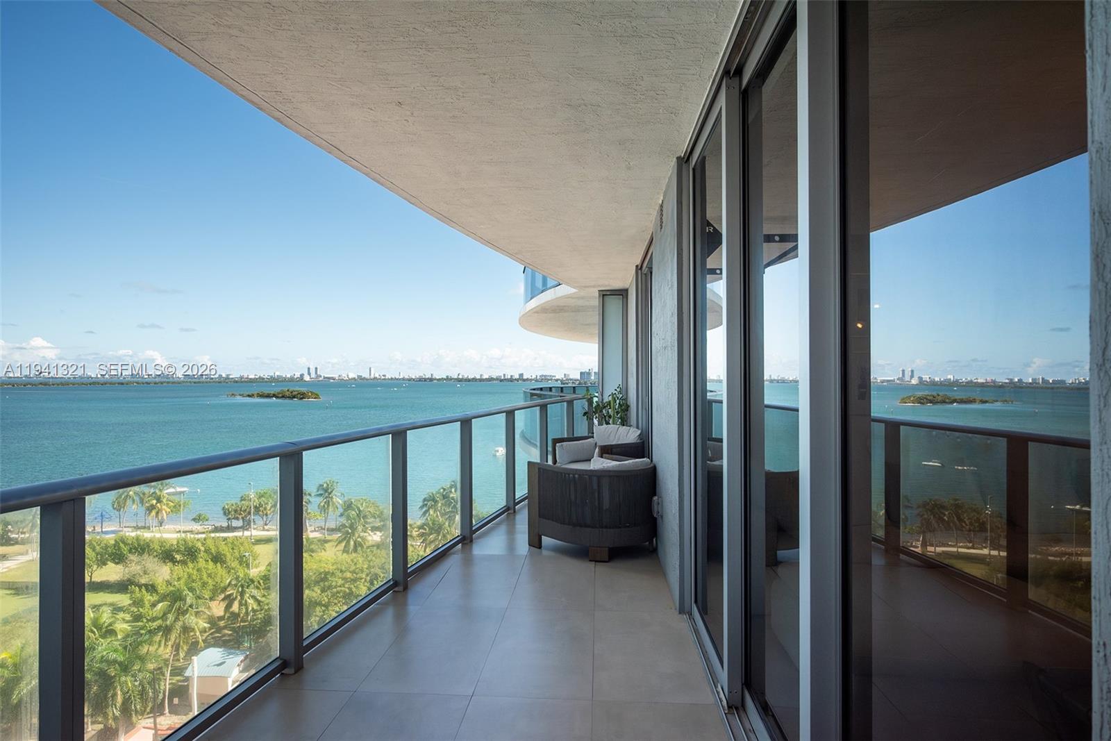 Condo for Sale in Miami, FL