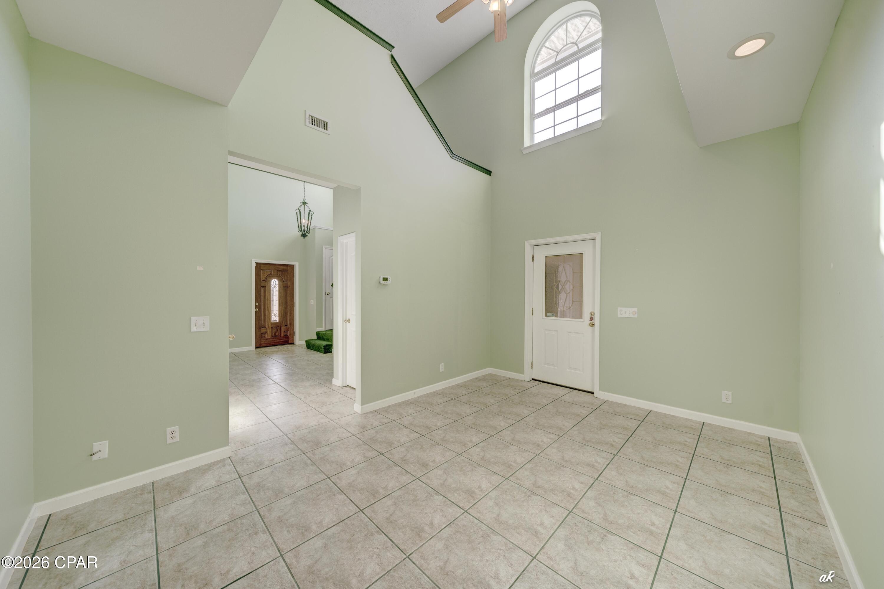 Image 12 For 714 Gulf Aire Drive