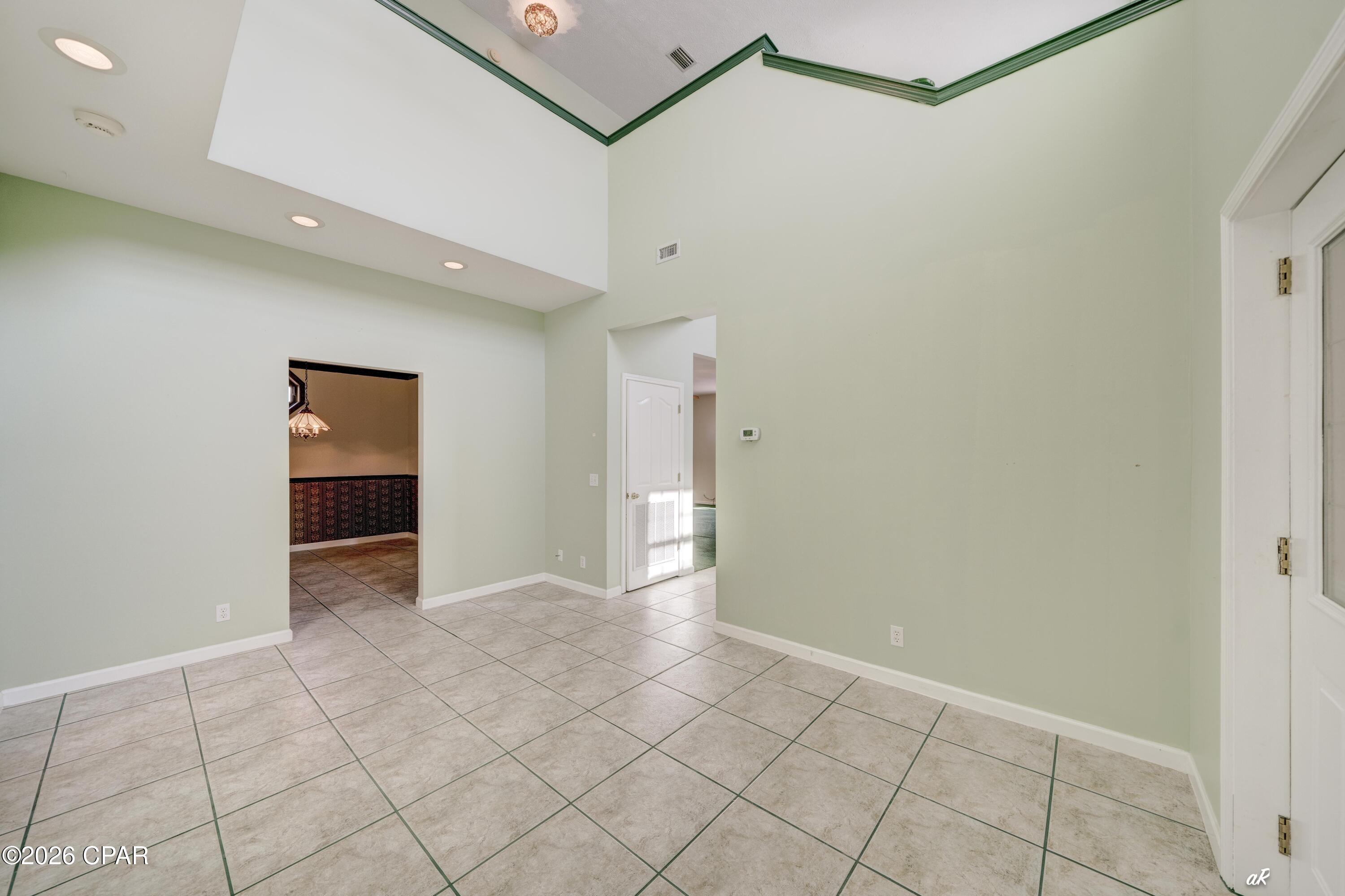 Image 14 For 714 Gulf Aire Drive