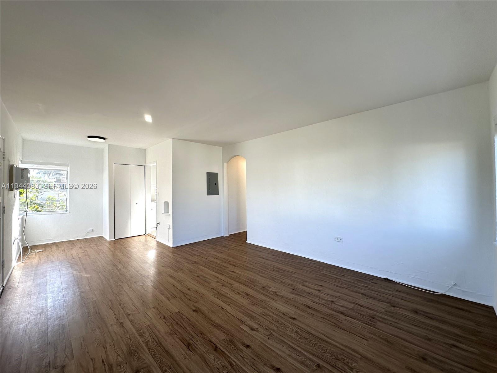 Isle Of Normandy Miami VI